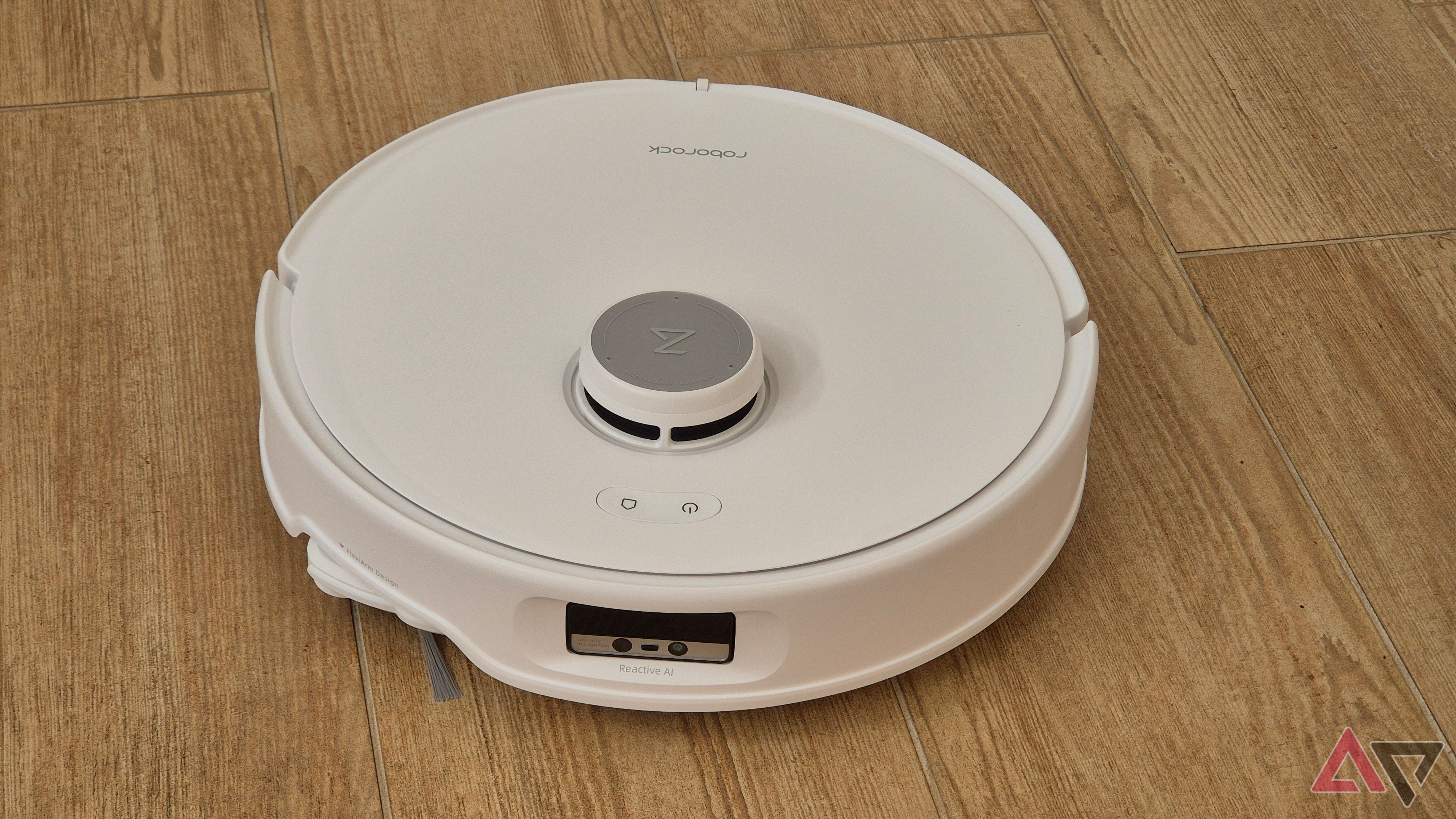 Roborock Qrevo Curv review: Powerful suction and smart features