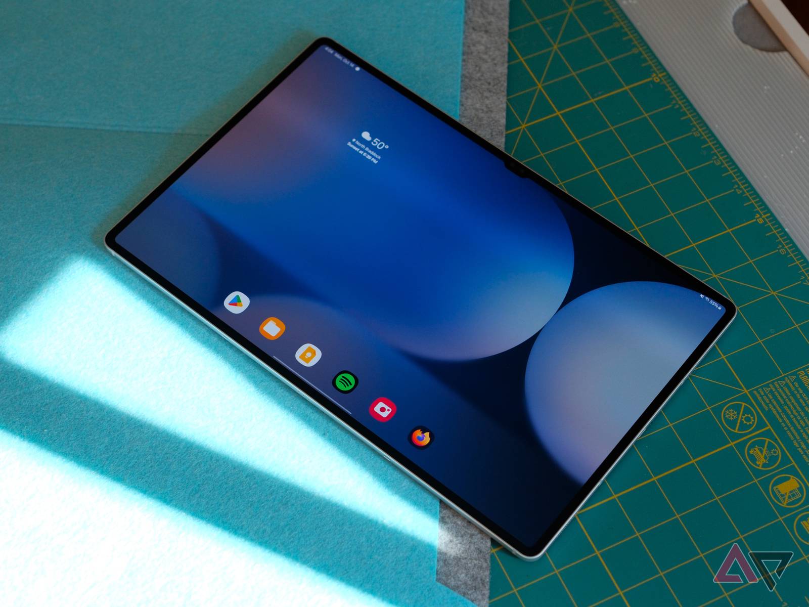 The Galaxy Tab S10 Ultra 5G isn't always great for US users