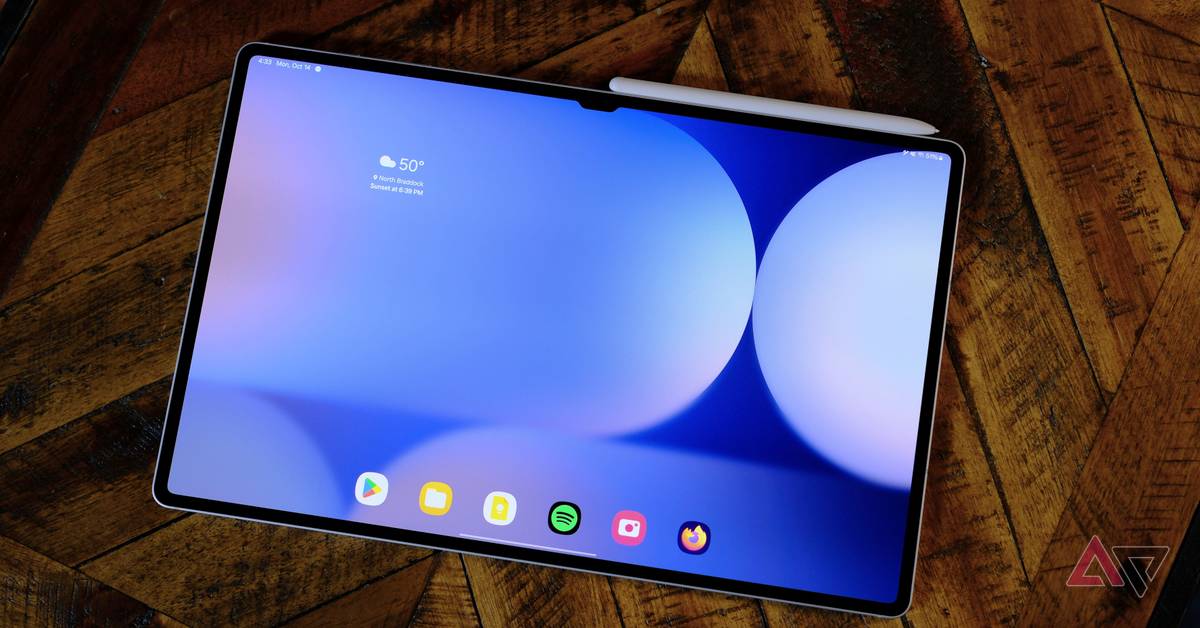 Does the Samsung Galaxy Tab S10 Ultra come with a stylus?