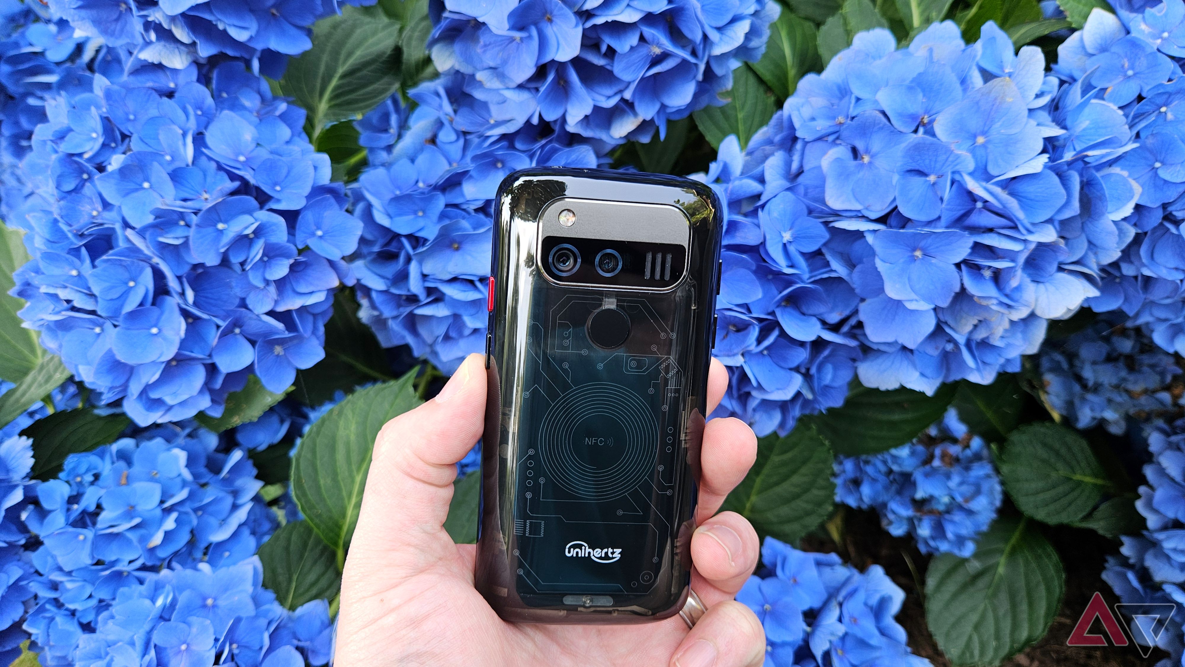 Unihertz Jelly Max review: A pocket-friendly Android phone that