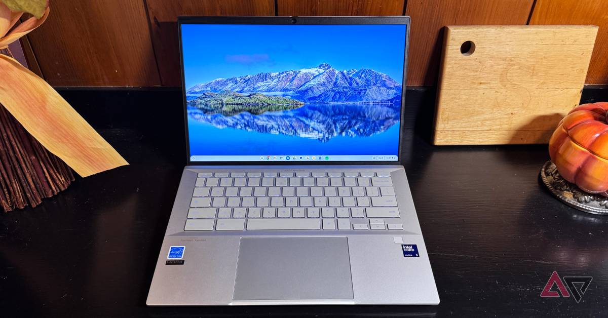 asus-chromebook-plus-cx54-hero
