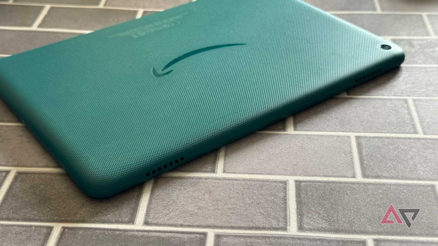 Stereo speakers on the Amazon Fire HD 8