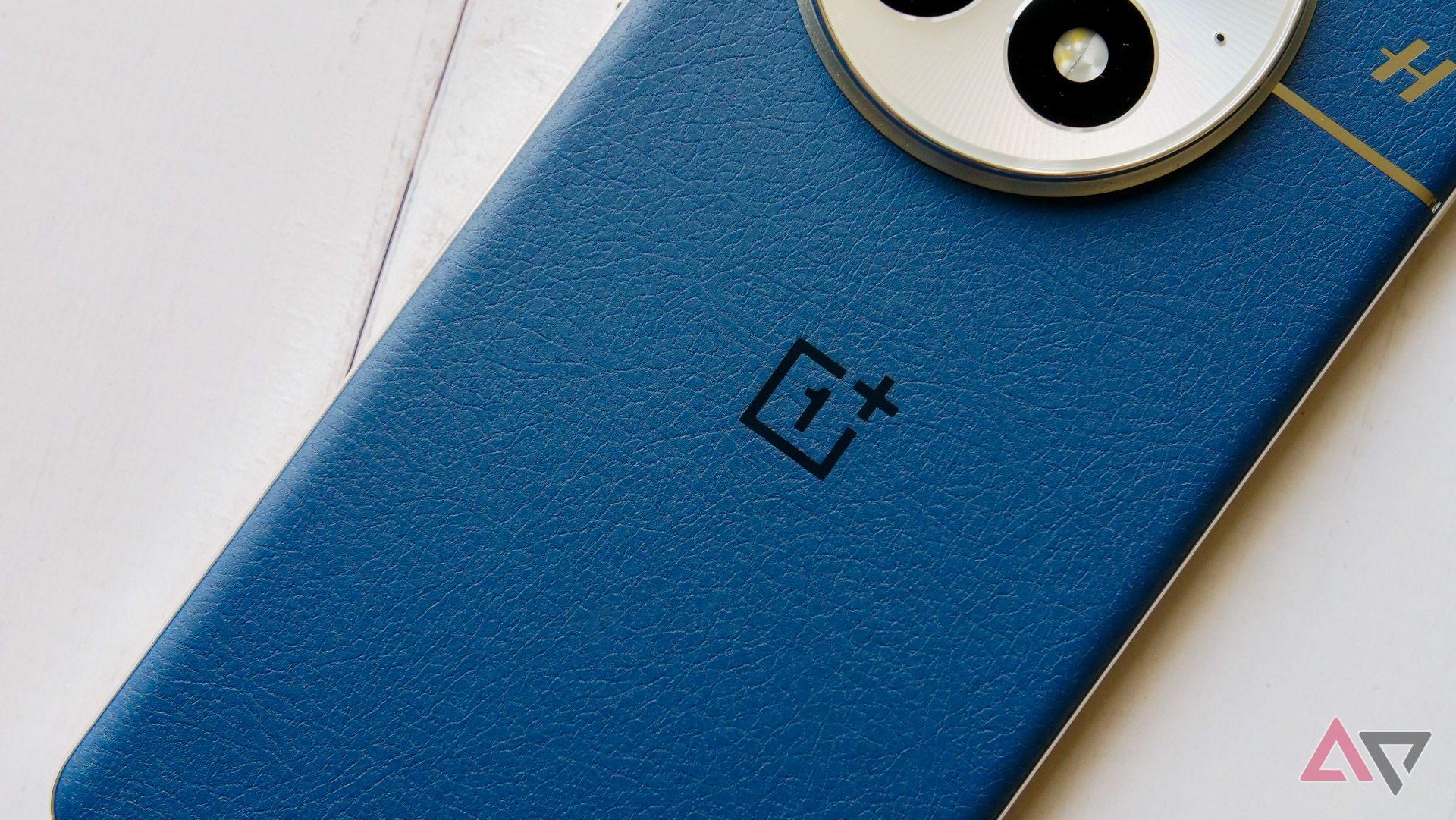 OnePlus 13 joins the Pixel as the only Android phones that truly