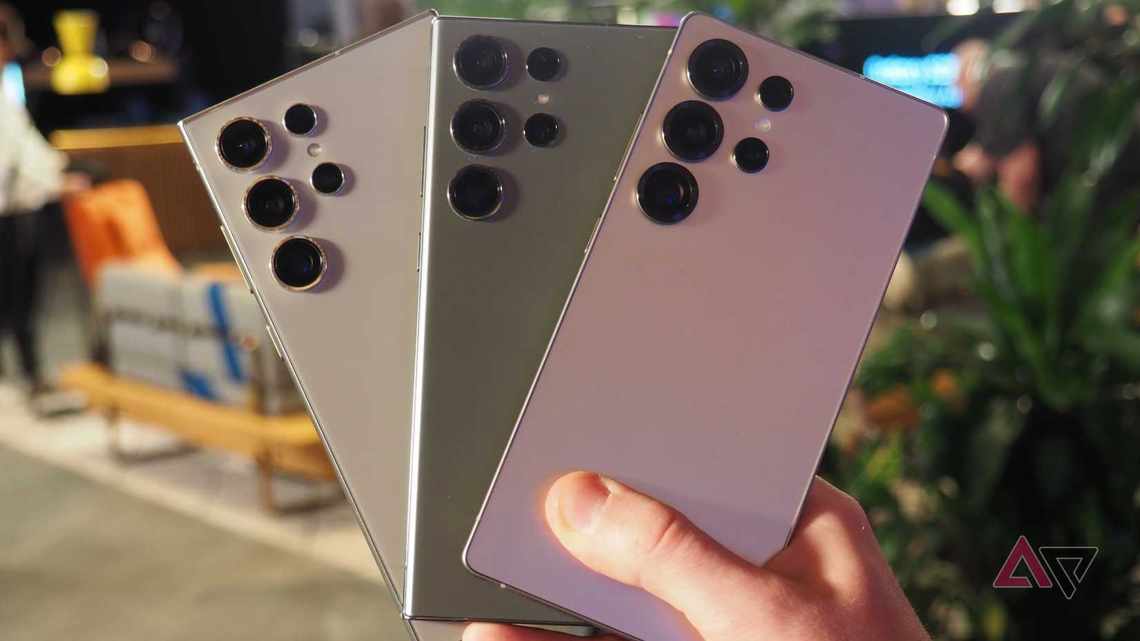 I review nearly every US Android flagship, and the Galaxy S25