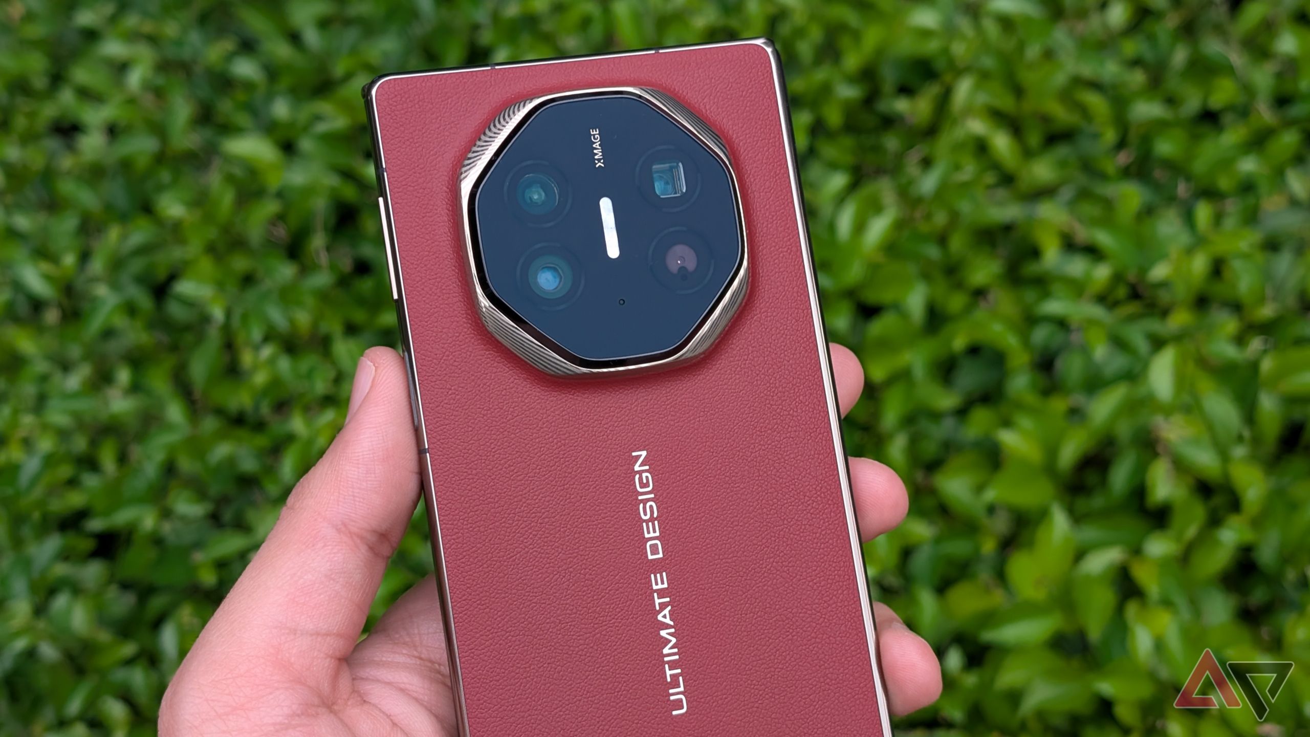 I spent 6 months with a trifolding phone — and it's the only