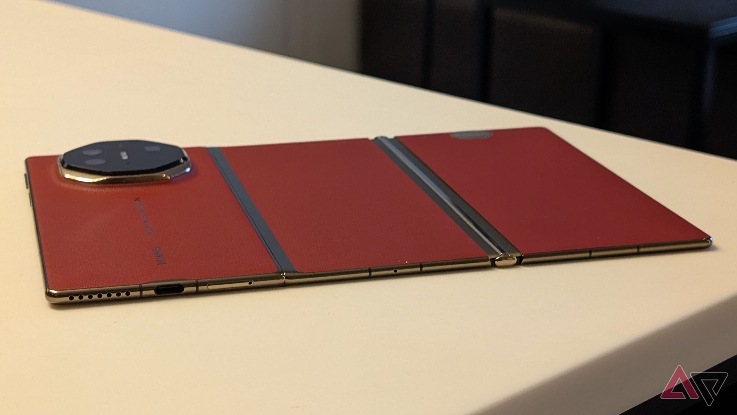 24 hours with the world's first trifold taught me these 5 things