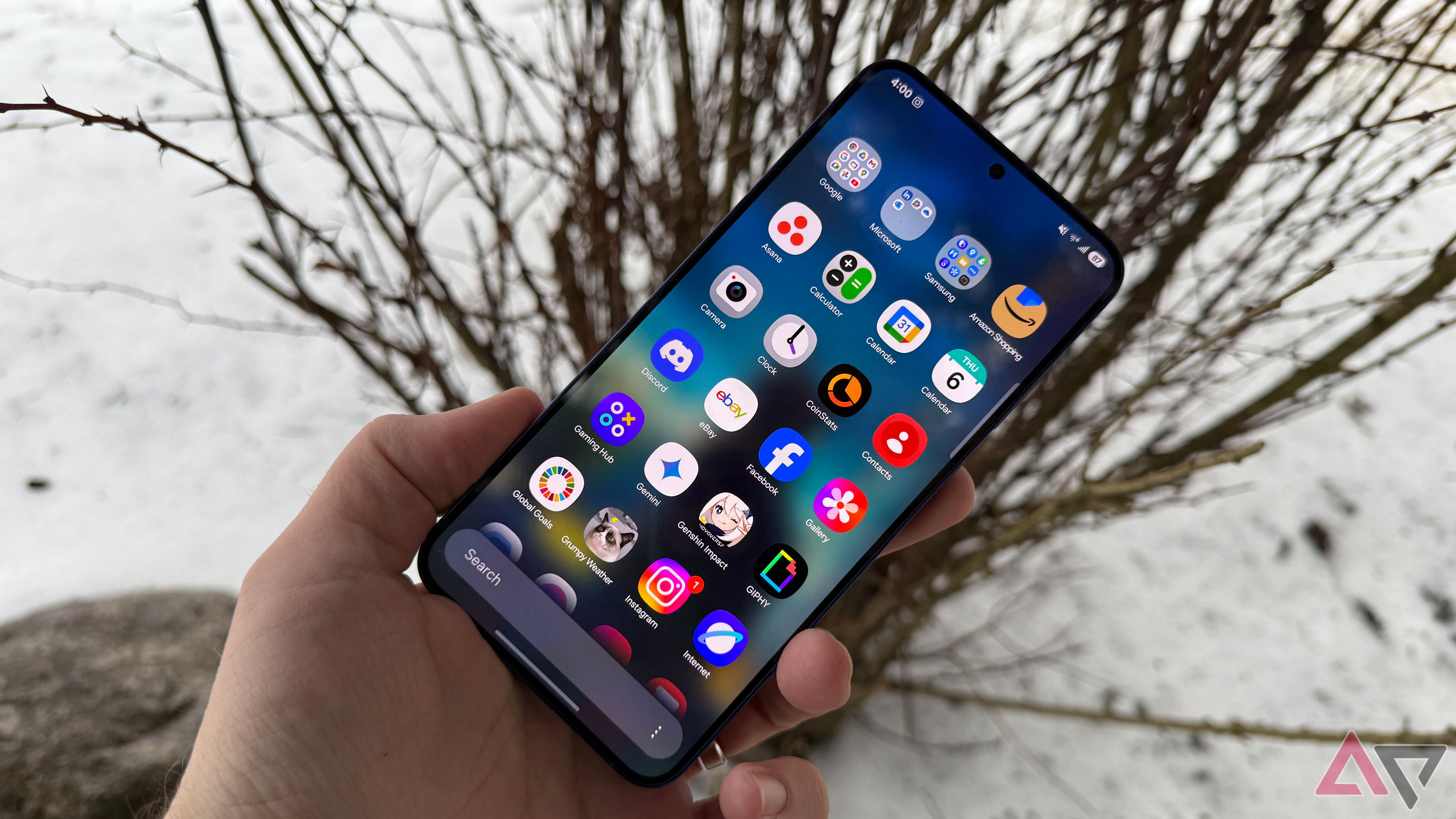 App drawer display on the Samsung Galaxy S25+