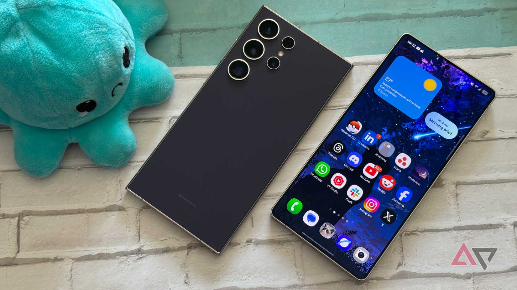 Samsung One UI 8 interface showcasing AI features and modern design on Galaxy devices