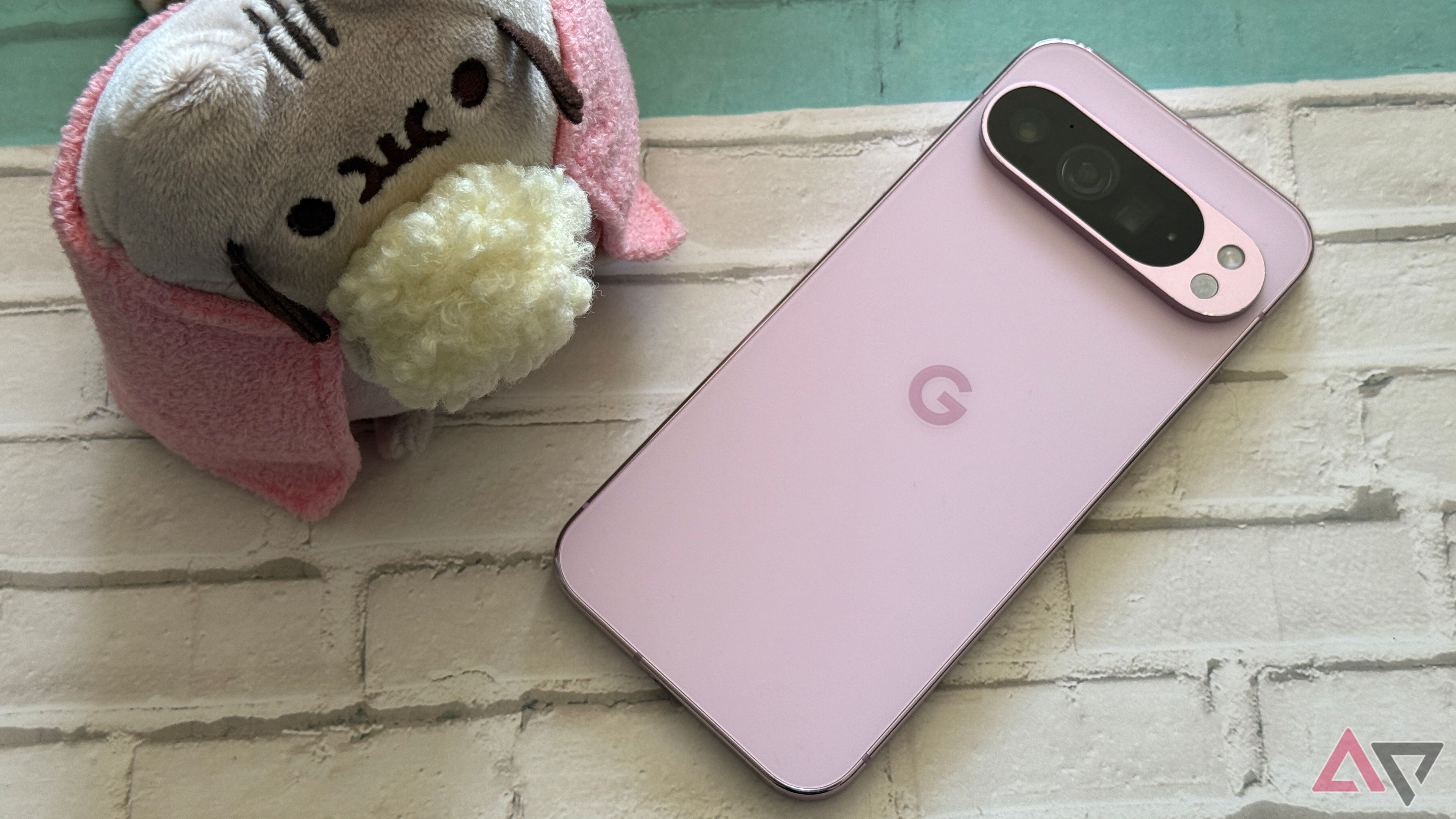 The Google Pixel 9 Pro XL drops to its best price ever at $700
