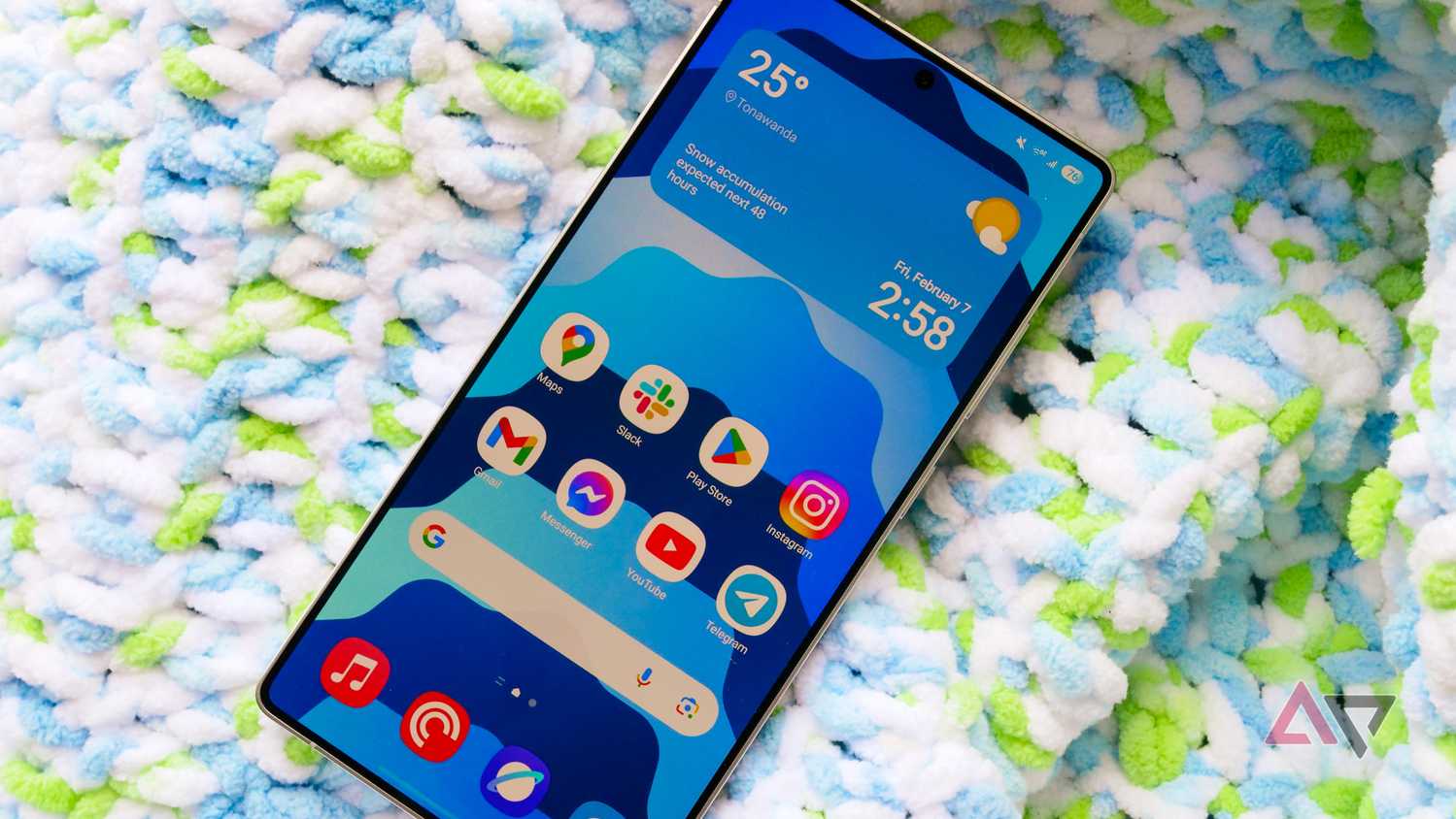 Samsung Galaxy S25 and S24 pick up the July security update