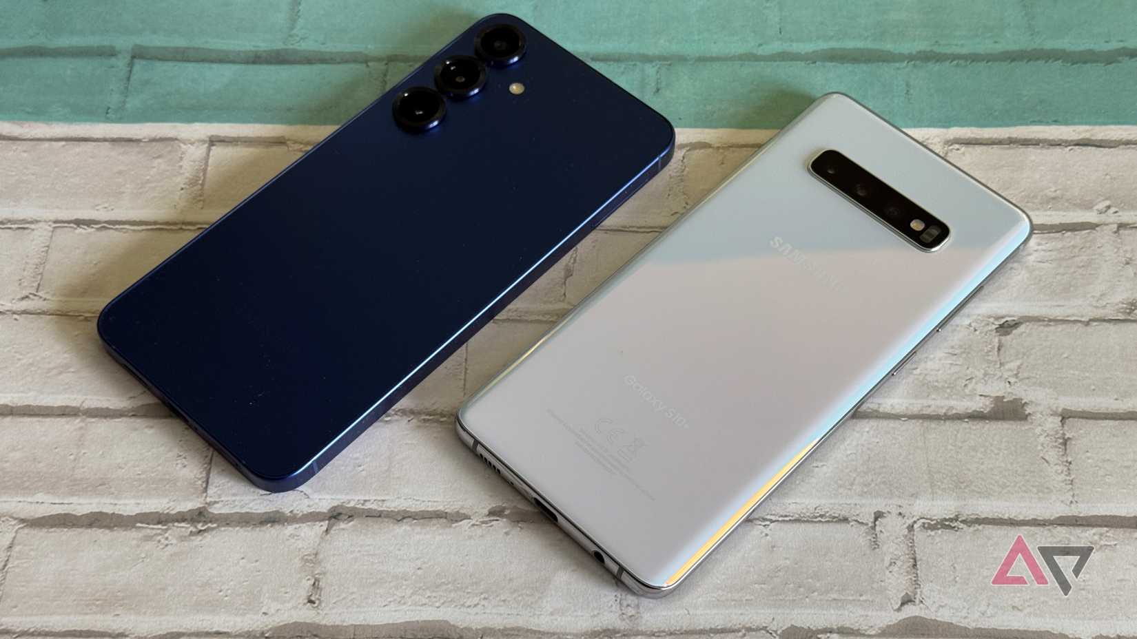5 reasons the Galaxy S10+ was peak Samsung