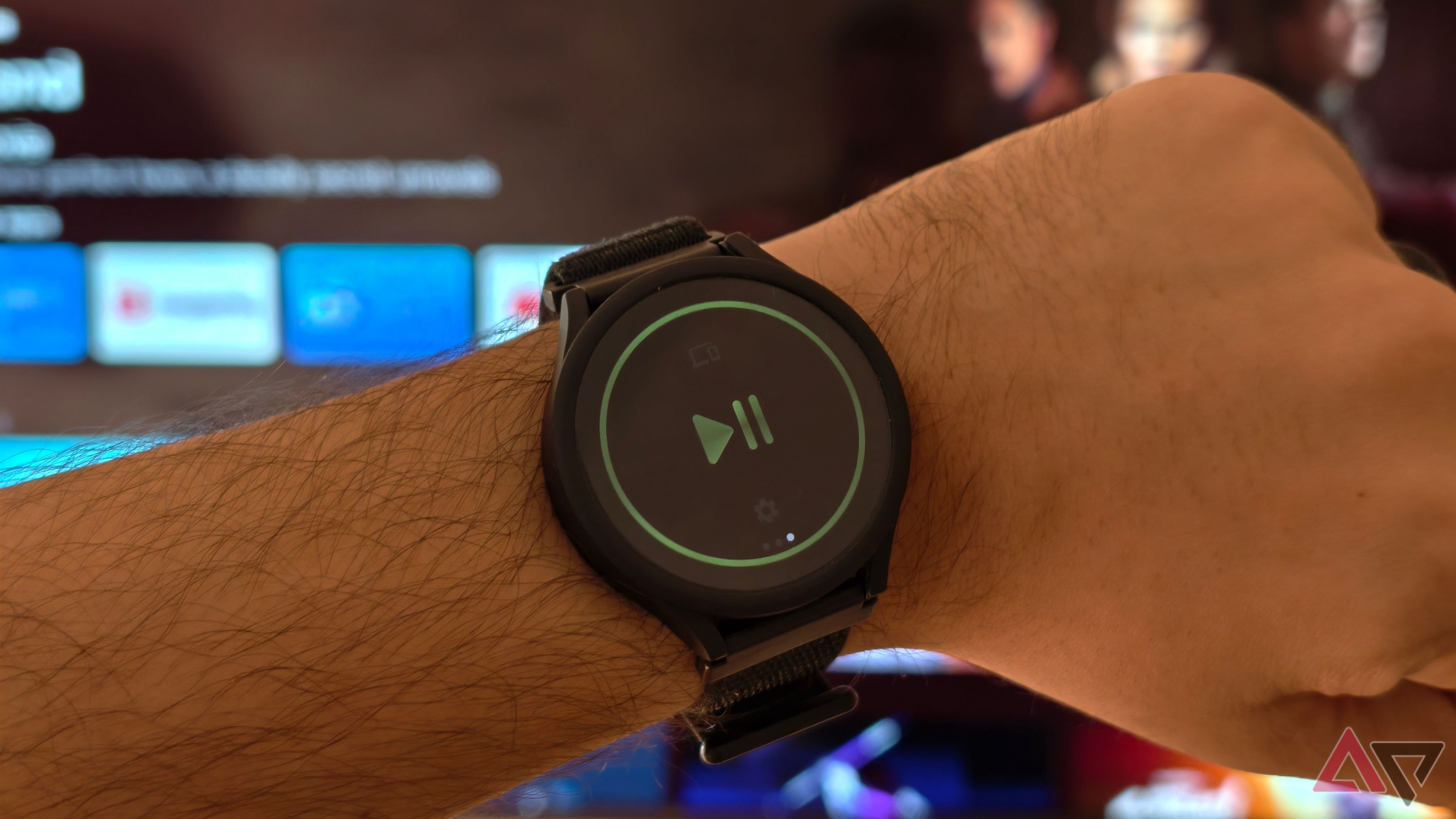 My favorite smartwatch app lets me control my Android TV with hand gestures