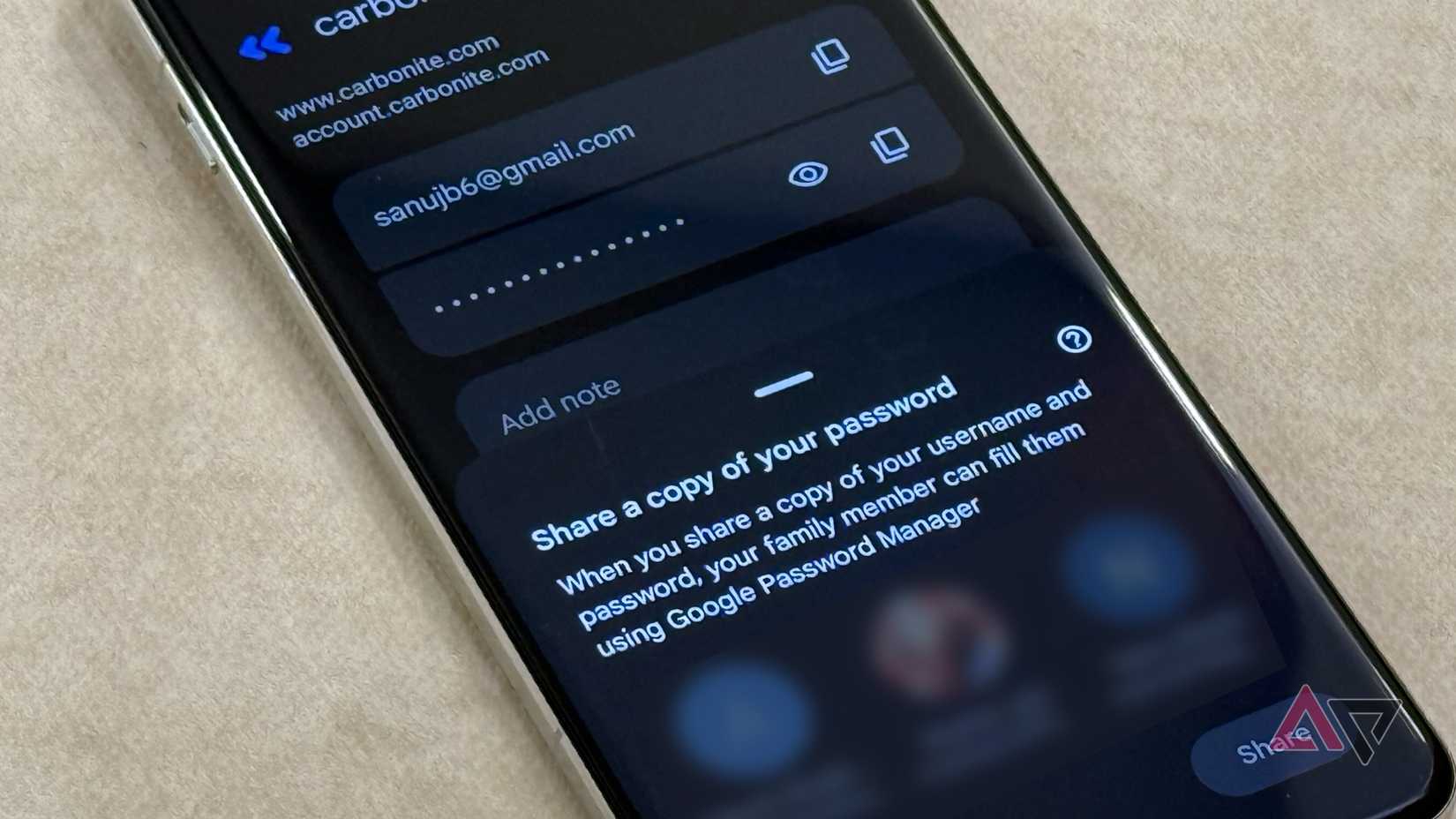 Discover the security risks of using automatic password autofill
