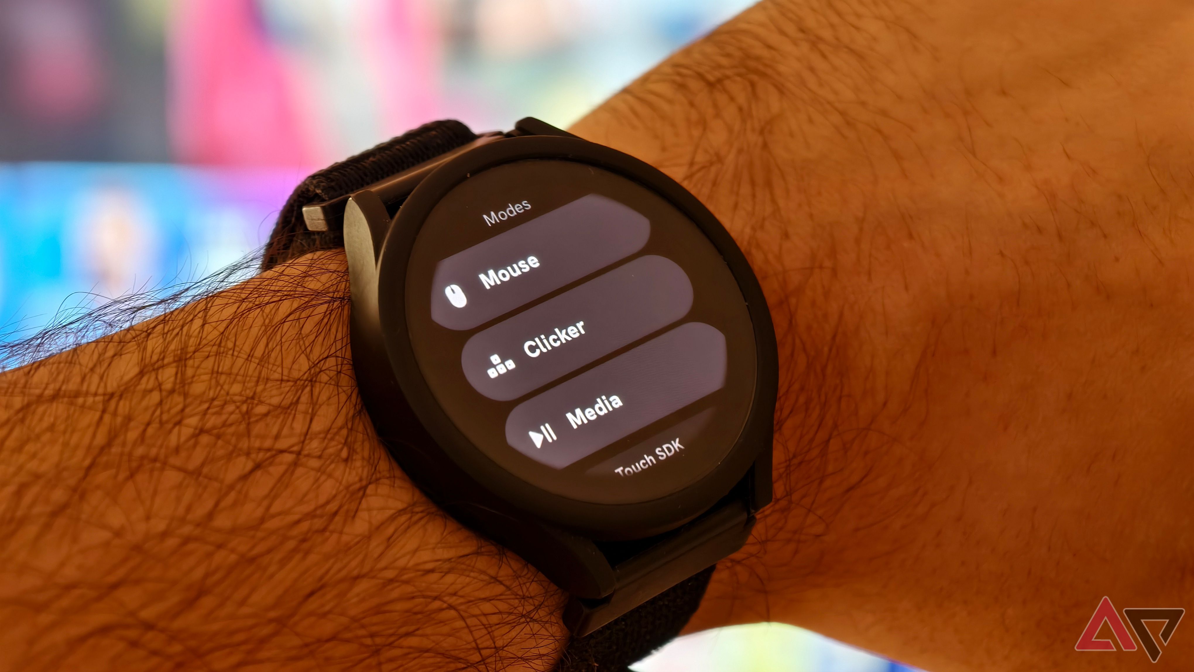 My favorite smartwatch app lets me control my Android TV with hand gestures