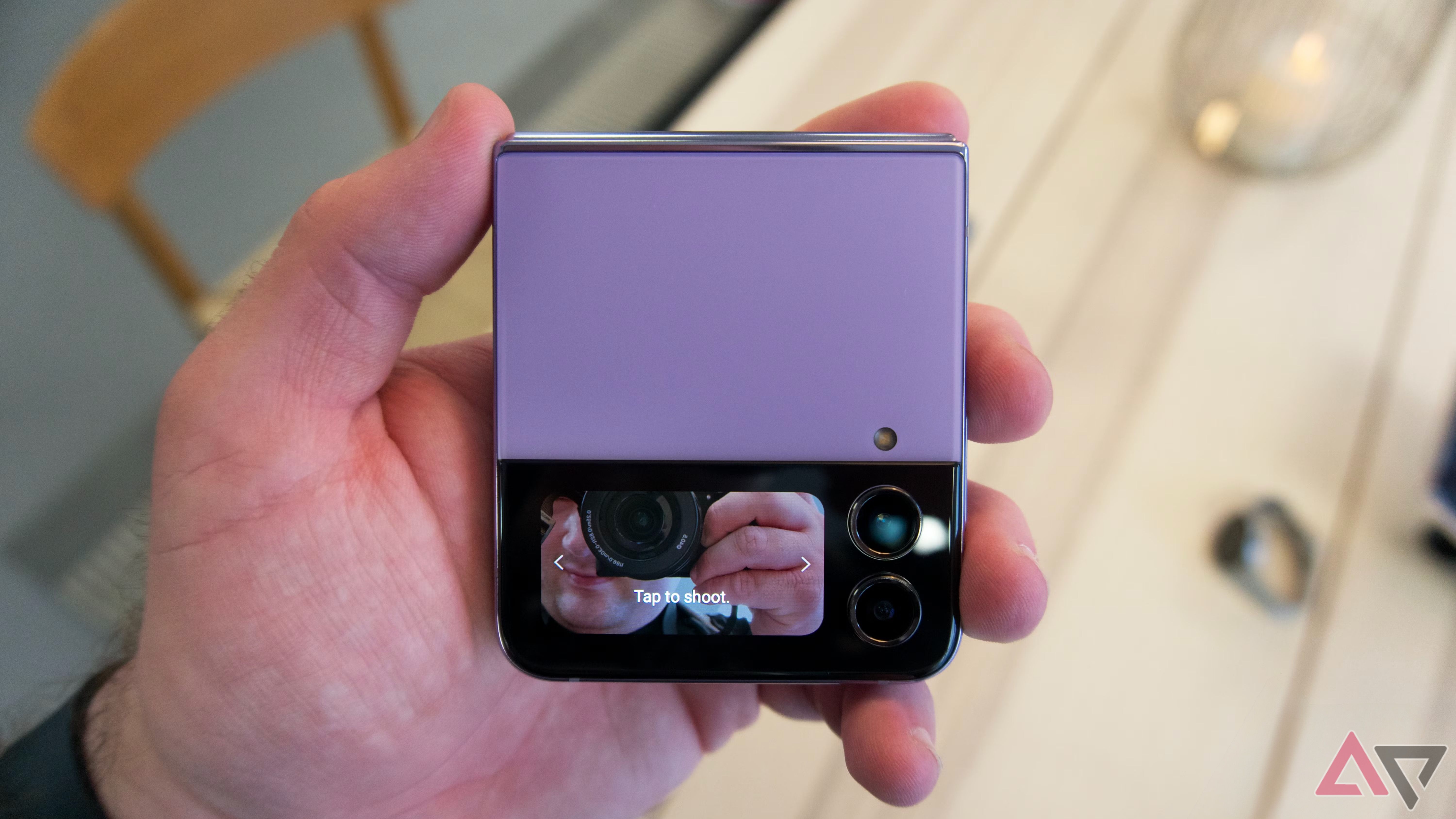 Samsung Galaxy Z Fold 4, Flip 4, and S23 FE pick up stable One UI 7 update