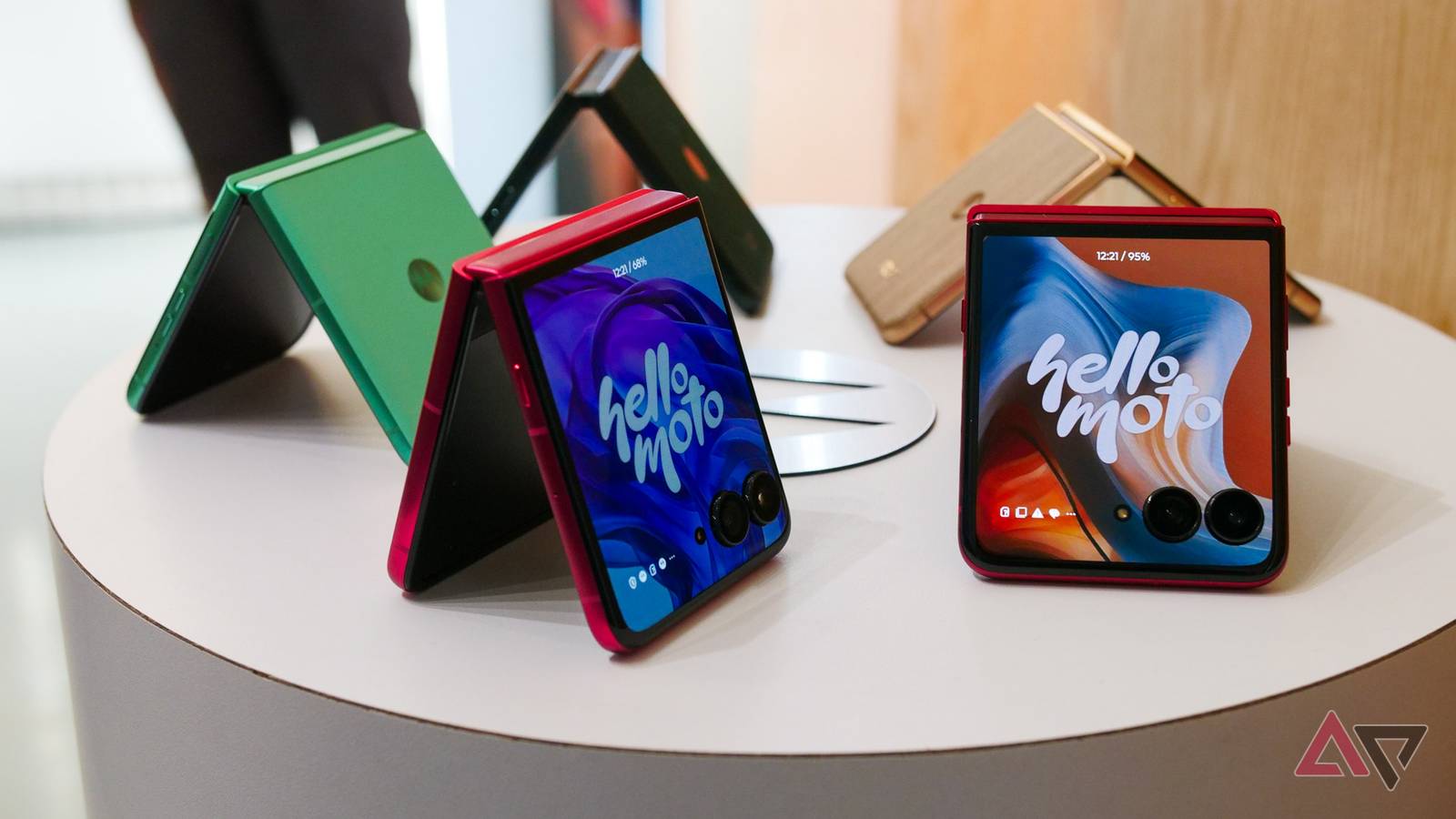 Motorola’s latest Razr lineup has something for everyone, including a ...