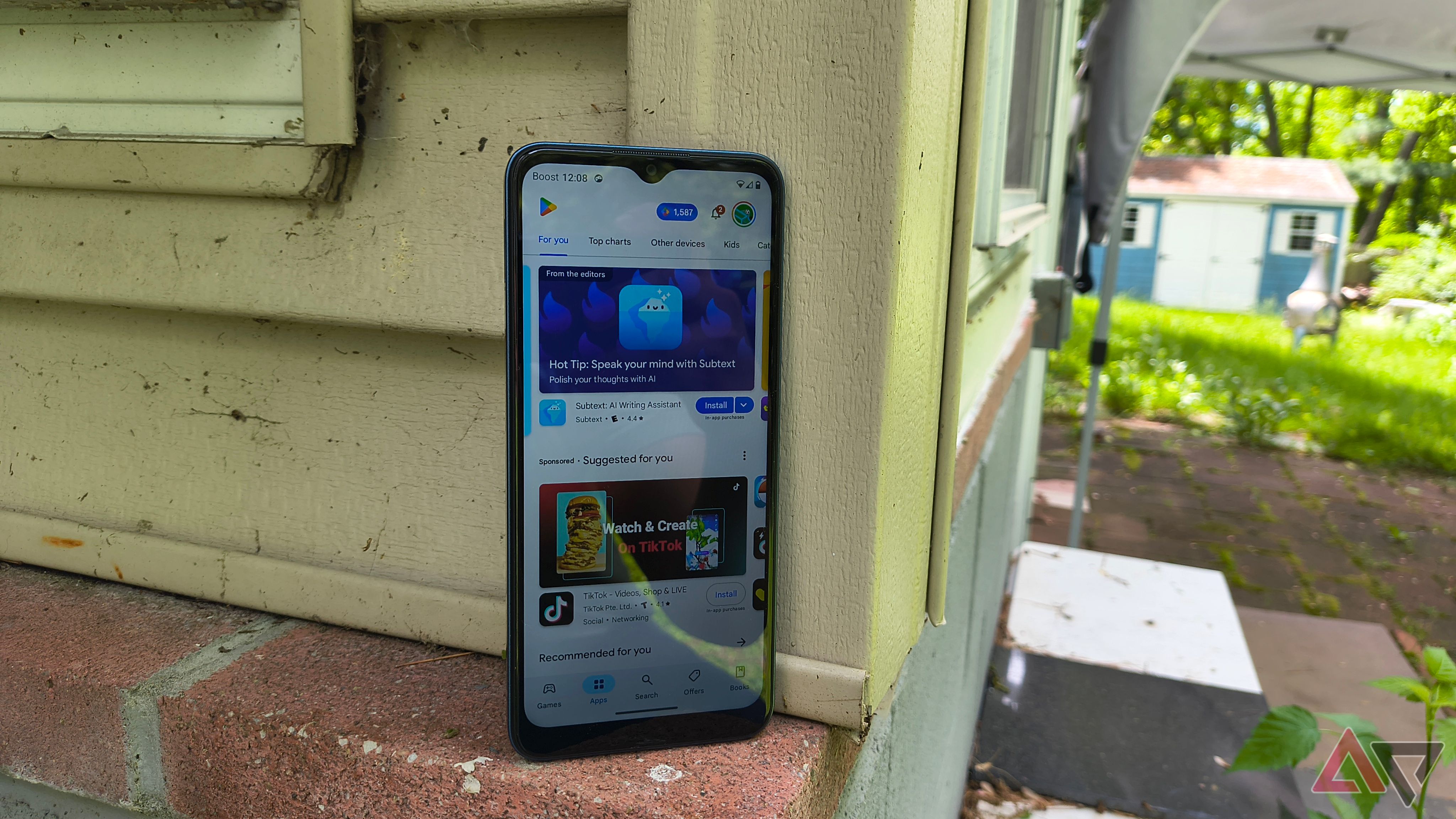 Boost Summit 5G review: A budget phone for Boost customers