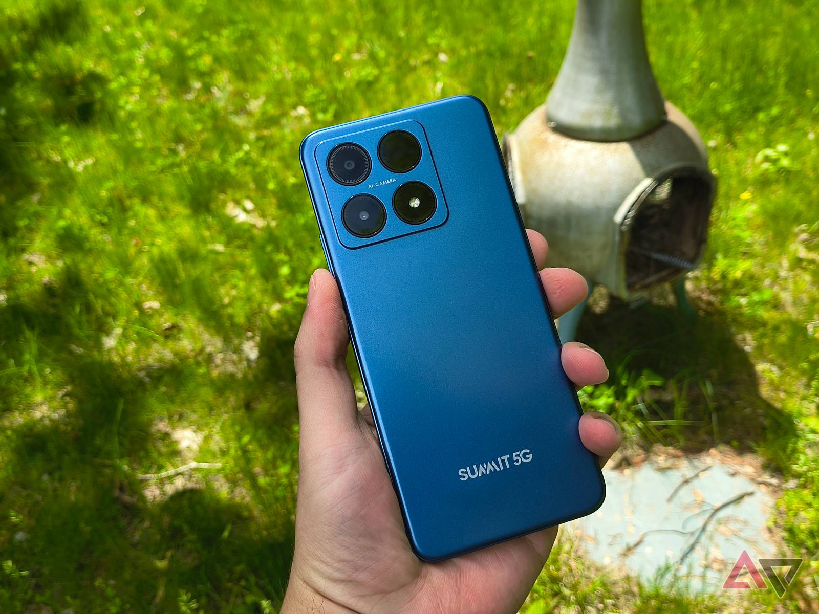 Boost Summit 5G review: A budget phone for Boost customers