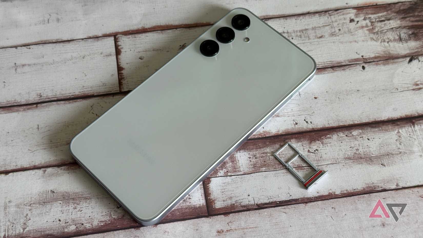 Slot para cartão microSD no Samsung Galaxy A16