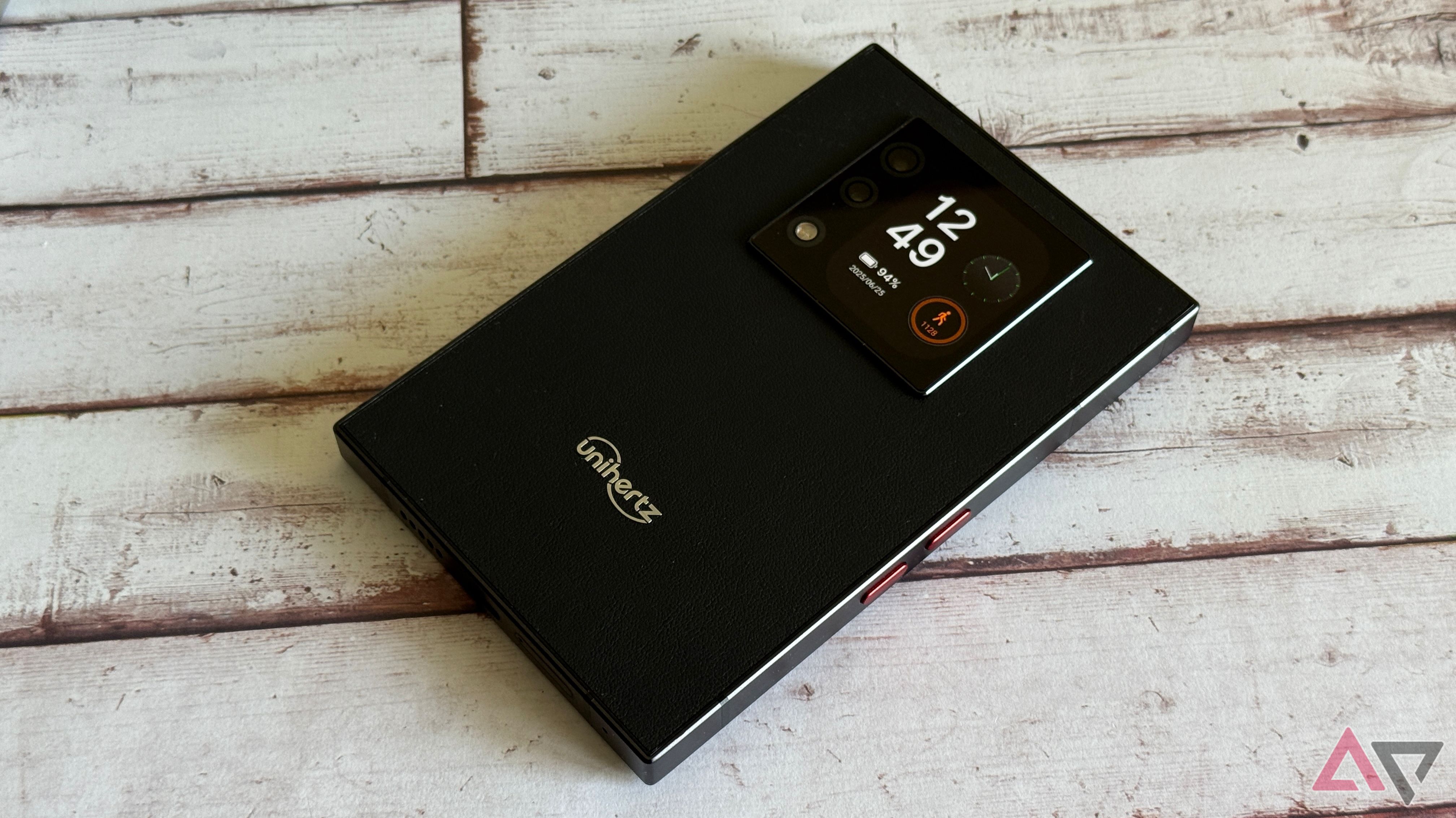 The Unihertz Titan 2 is ready to scratch your BlackBerry itch