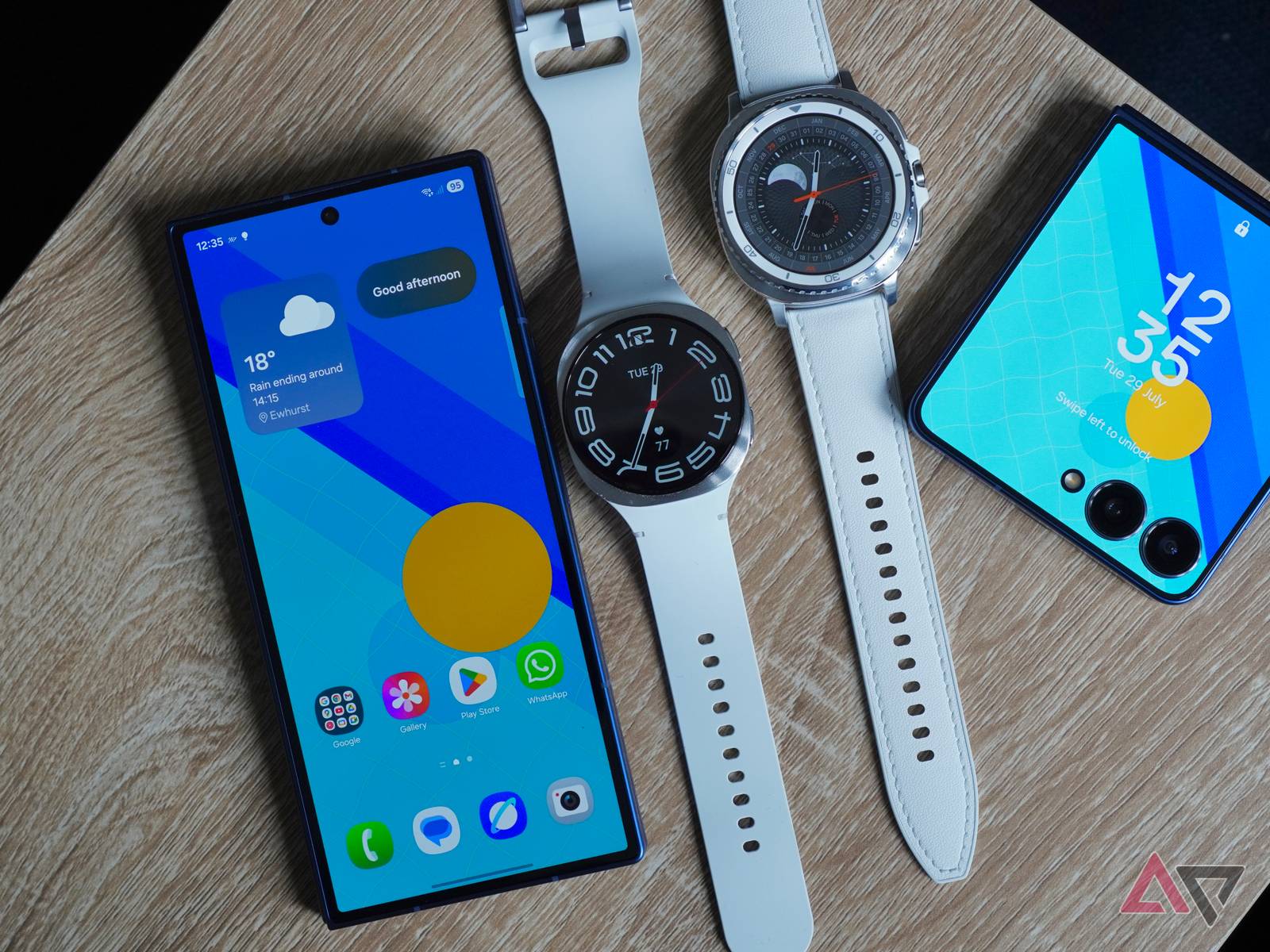 スマートフォン本体 Samsung Galaxy Z Fold 7 + Galaxy Watch 8 Samsung unveils the Galaxy Z Fold 7, Watch 8 and more