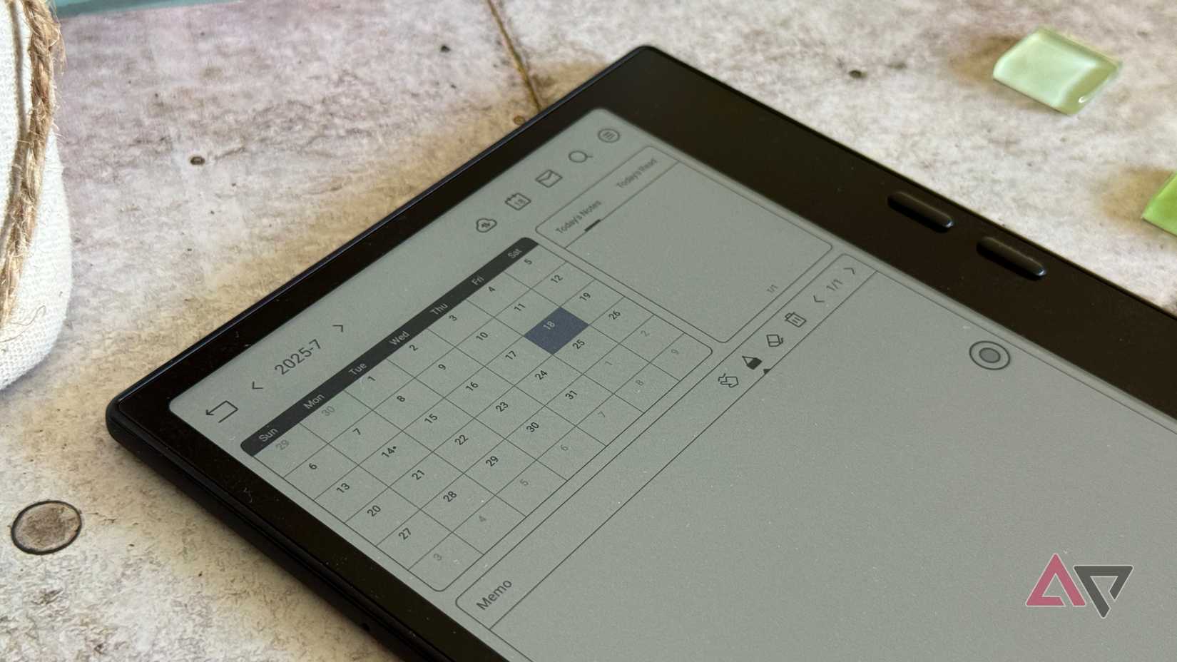 Calendar app on Onyx Box Go Color 7