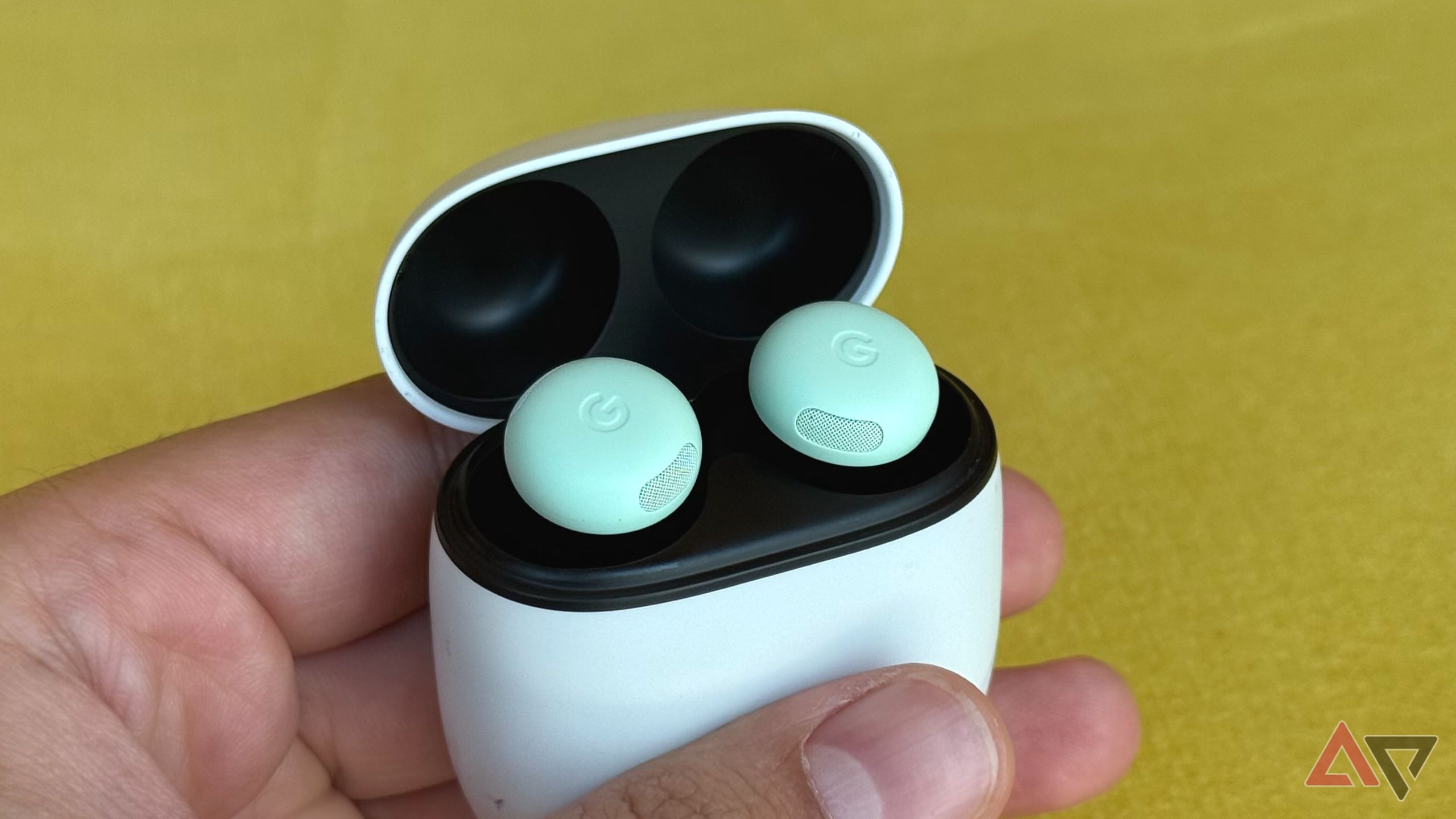 The Pixel Buds Pro 2 now let you nod or shake your head to handle