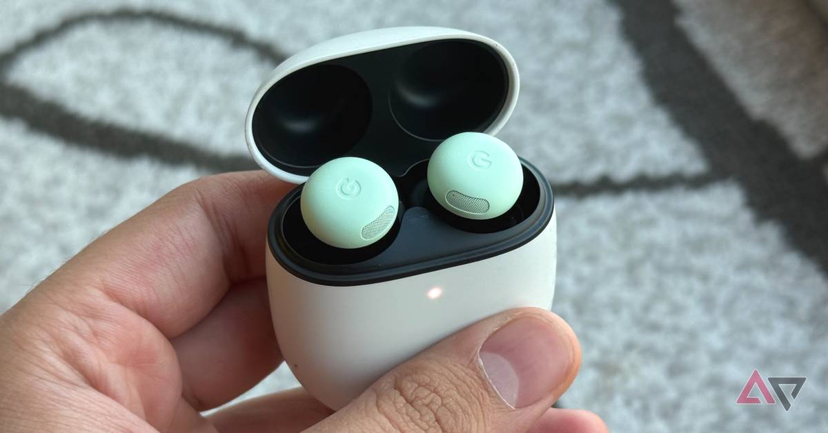 The Pixel Buds Pro now let you nod or shake your head to handle