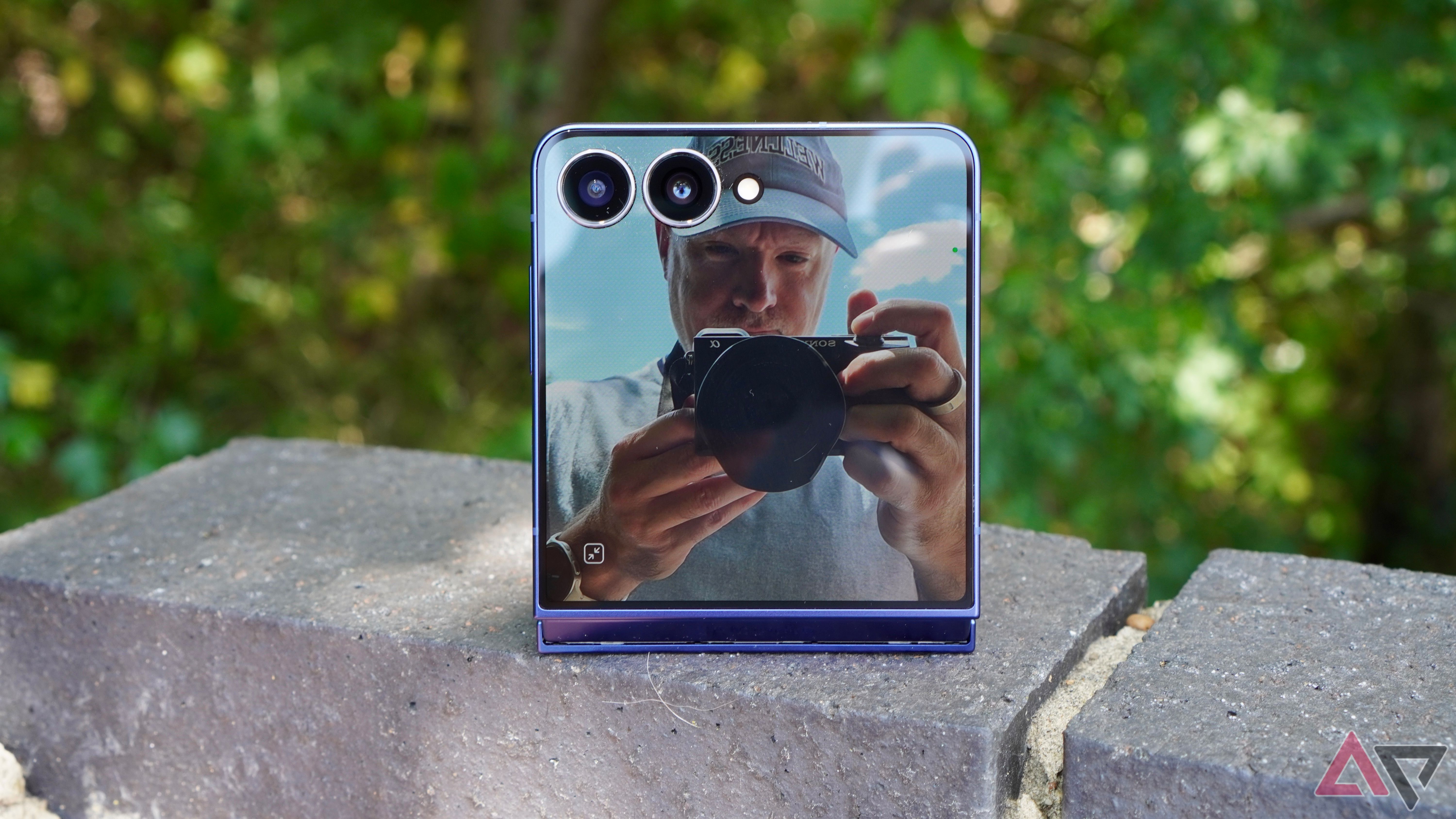 Camera Review Samsung Z Flip Camera Megapixel Samsung Galaxy Z