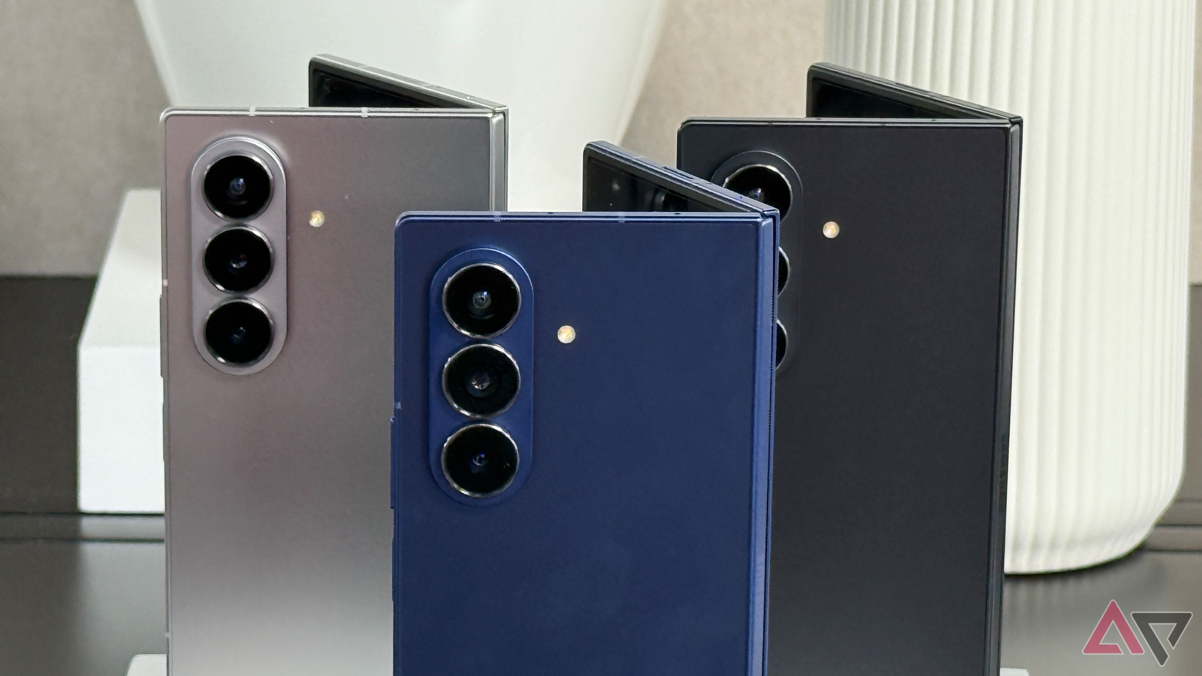 A US company is trying to ban Samsung's foldable phones