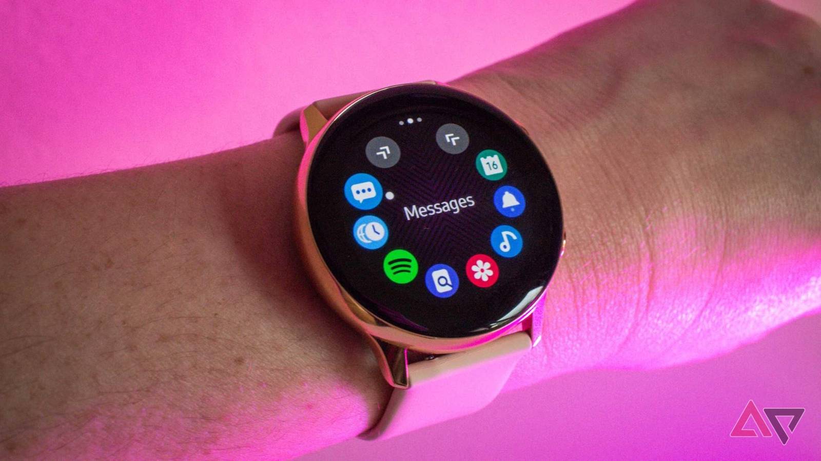 Samsung is dropping Tizen smartwatch content from the Galaxy Store