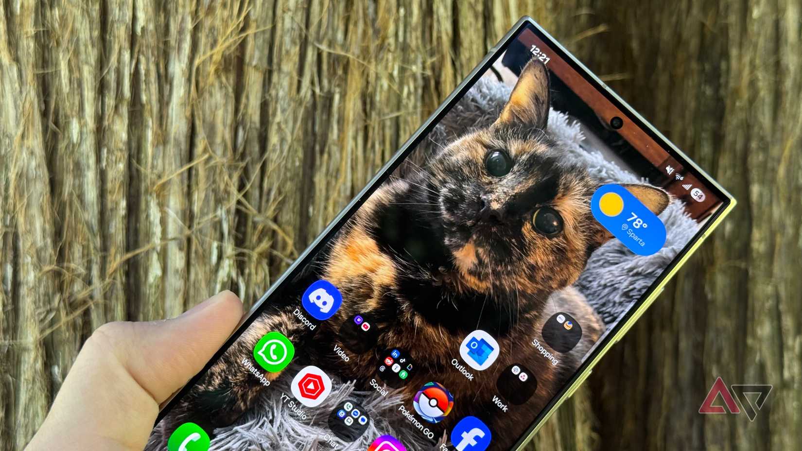 Tela do Samsung Galaxy S24 Ultra mostrando um gato