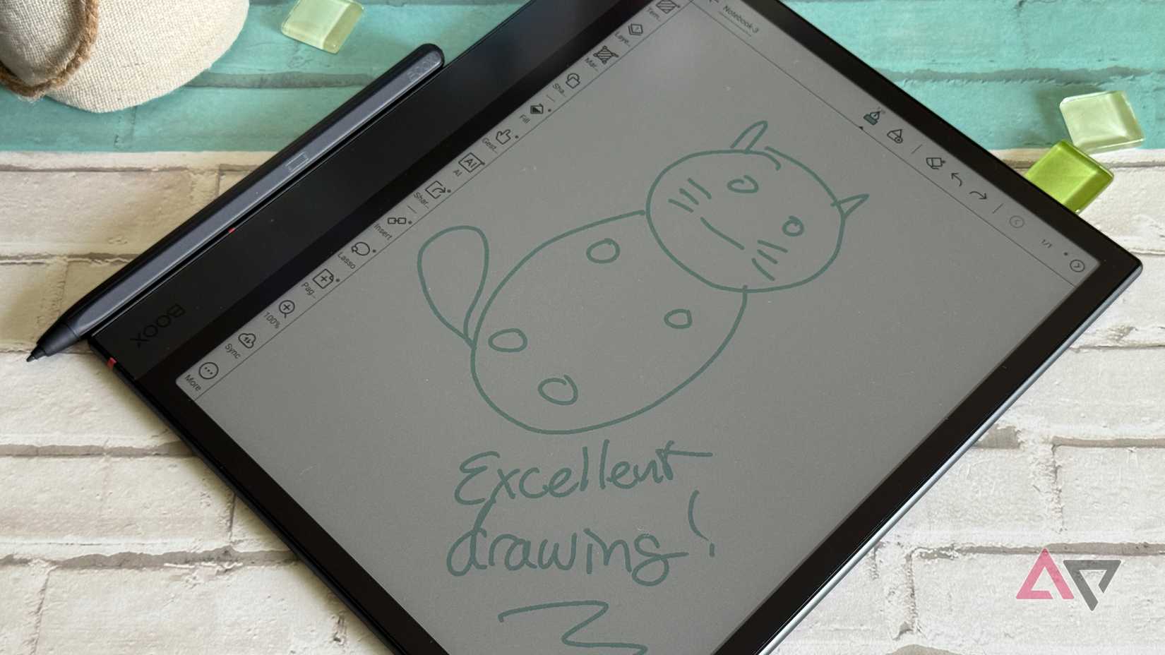 Drawing a cat on Box Note Air4 C