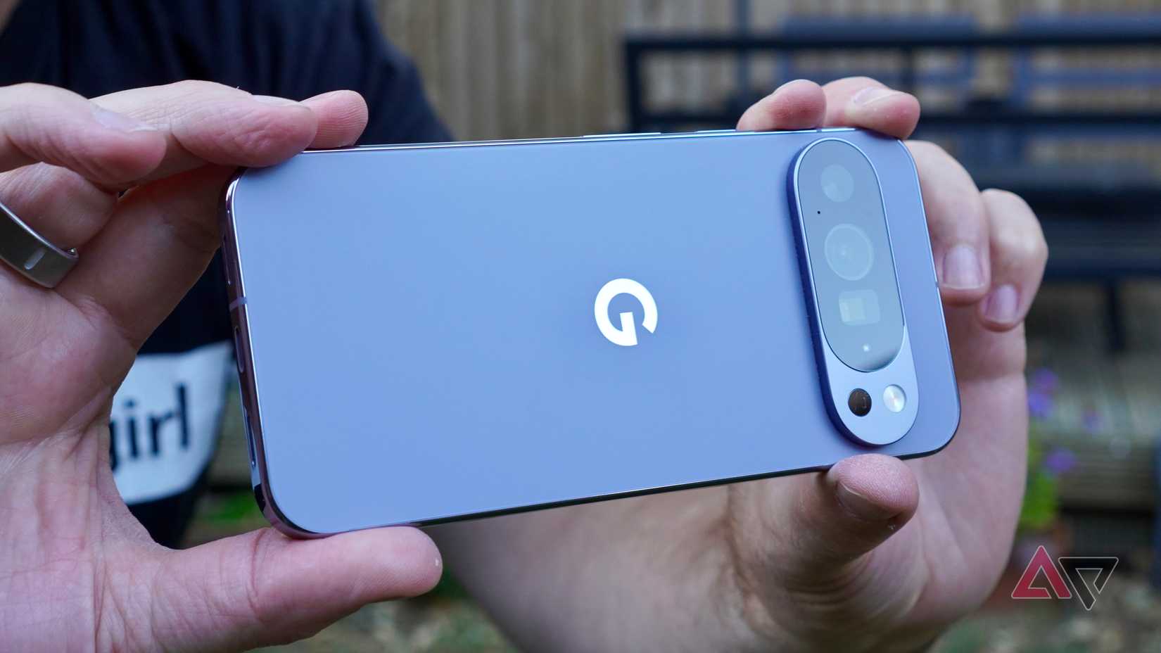 Personas con Google Pixel 10 Pro XL