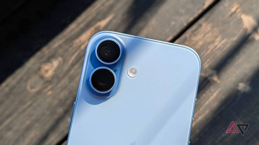 iPhone 17 camera