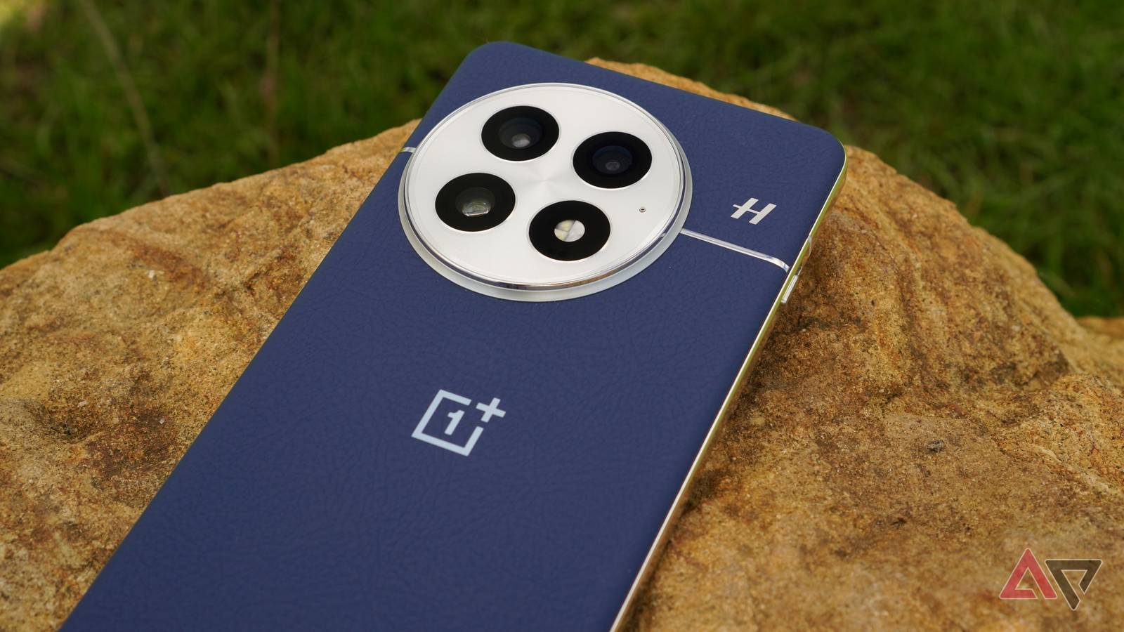 The OnePlus 15 might not come in this common color
