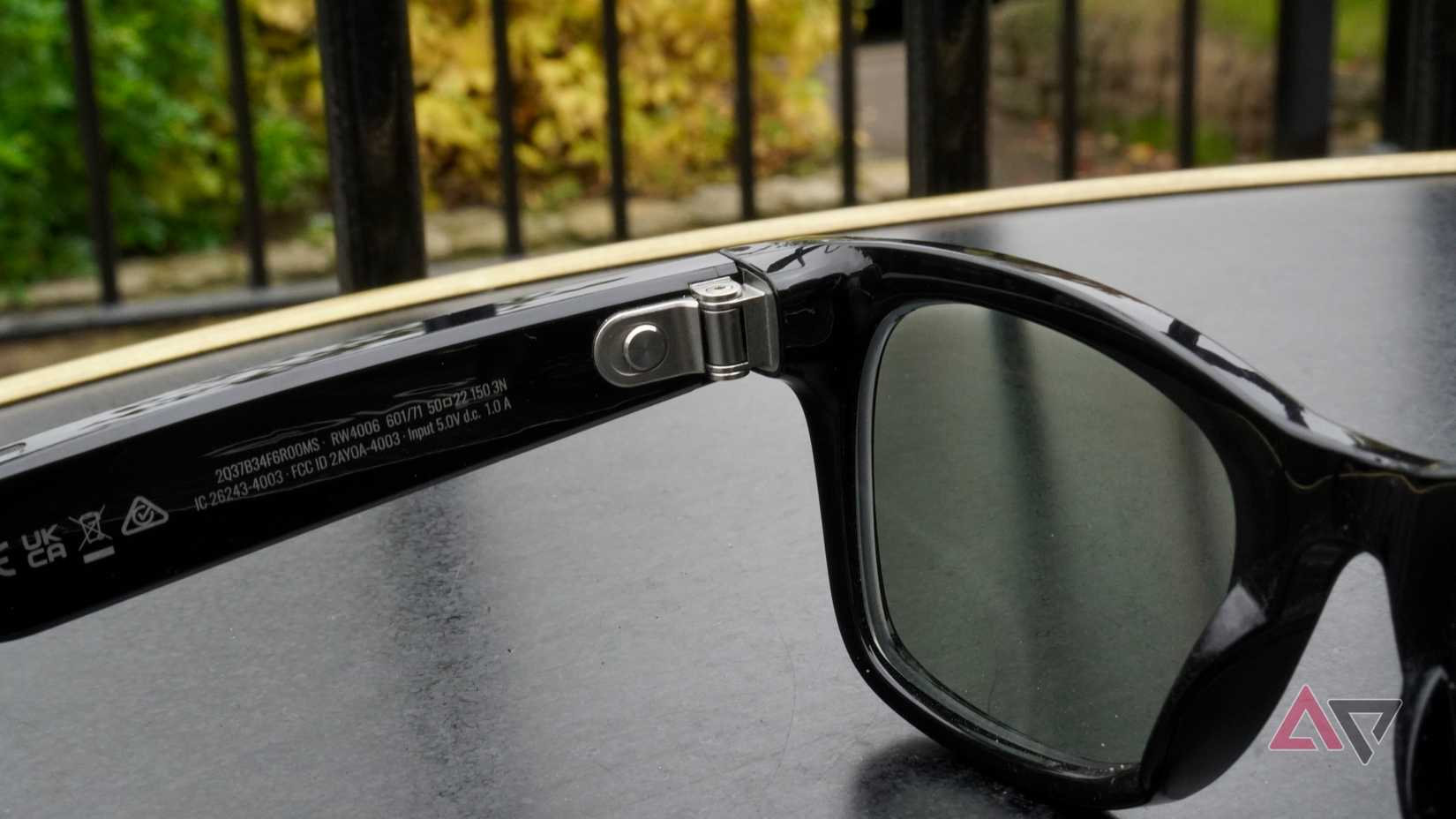 The Ray-Ban Meta smartglasses's hinge