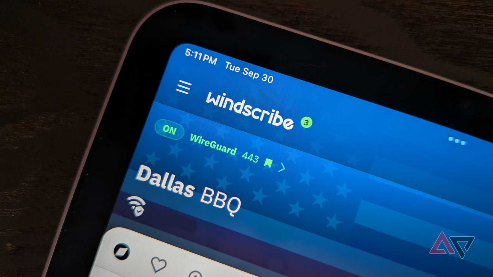 Close do logotipo Windscribe no iPad