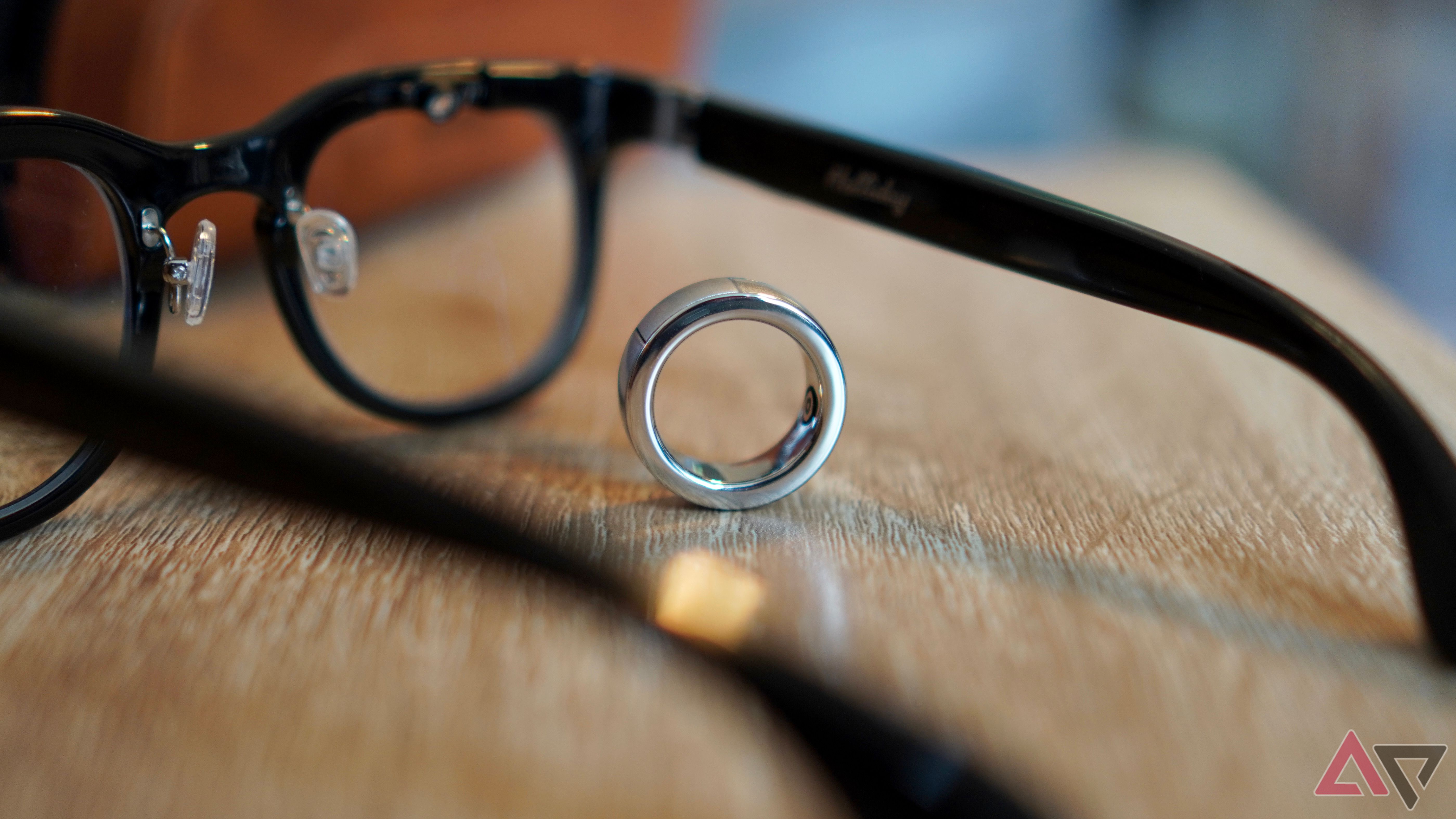 【スマートグラス】Halliday AI Glasses + Ring Set These smart glasses have a tiny little screen hidden in the frame