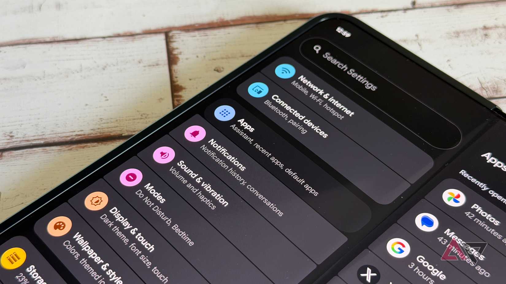 Material 3 Expressive menu on the Pixel 10 Pro Fold