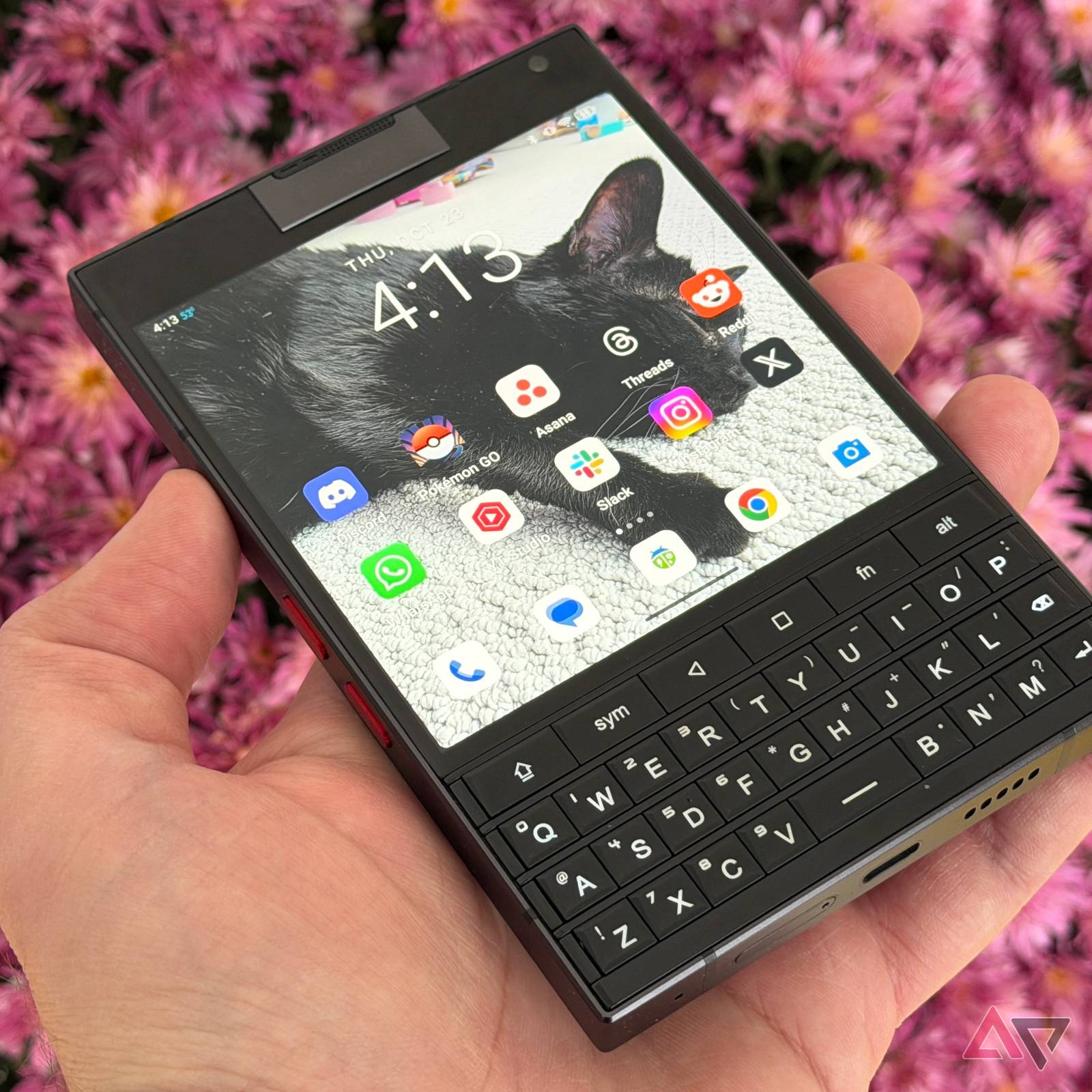 The Unihertz Titan 2 made me fall in love with keyboard phones again