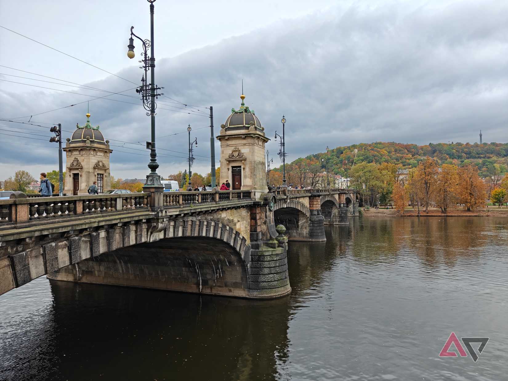 A photo taken with the OnePlus 15 main camera