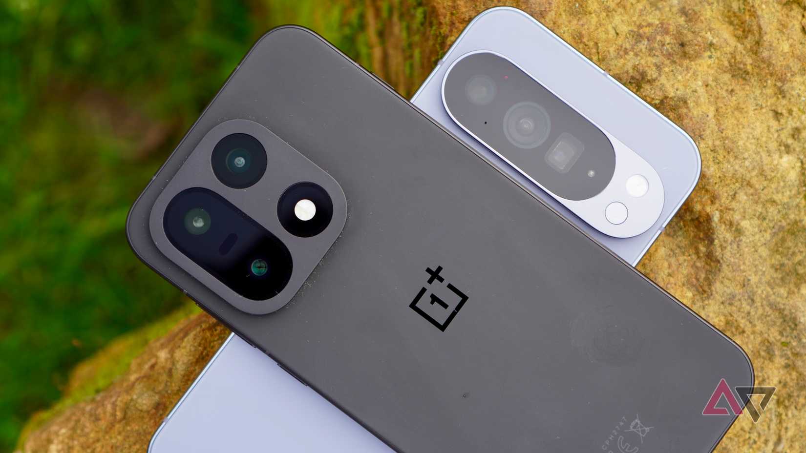 I moduli fotocamera di OnePlus 15 e Google Pixel 10 Pro XL