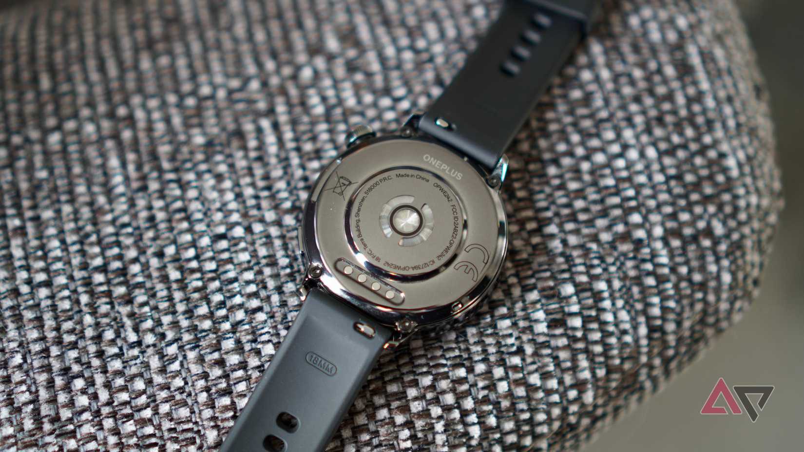 The OnePlus Watch 3 43mm's case back