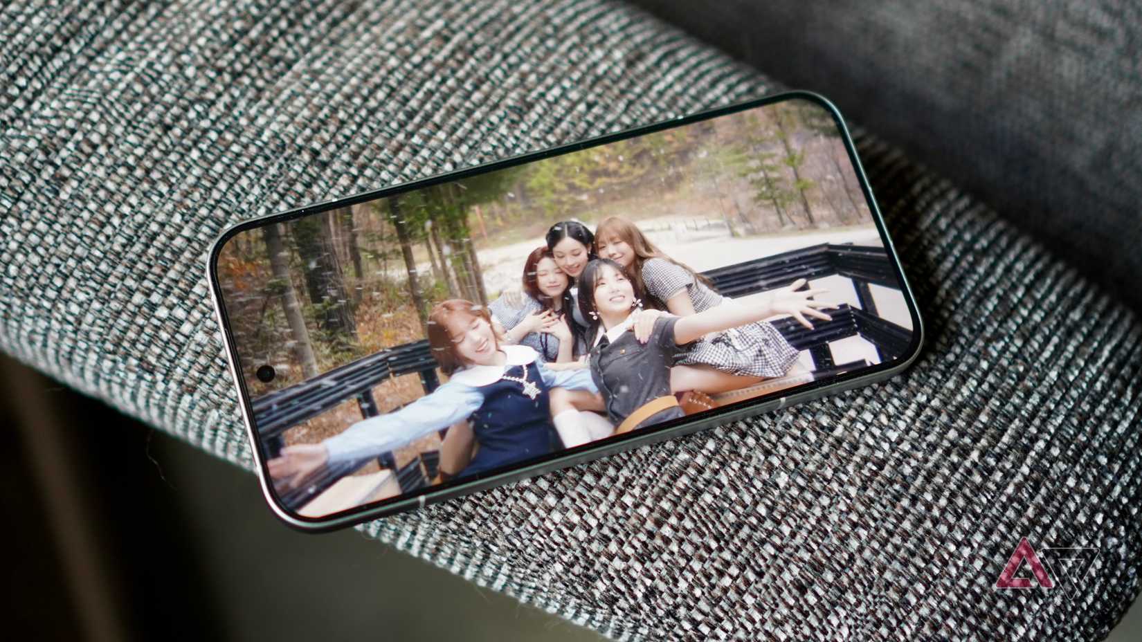 A video playing on the Poco F8 Ultra