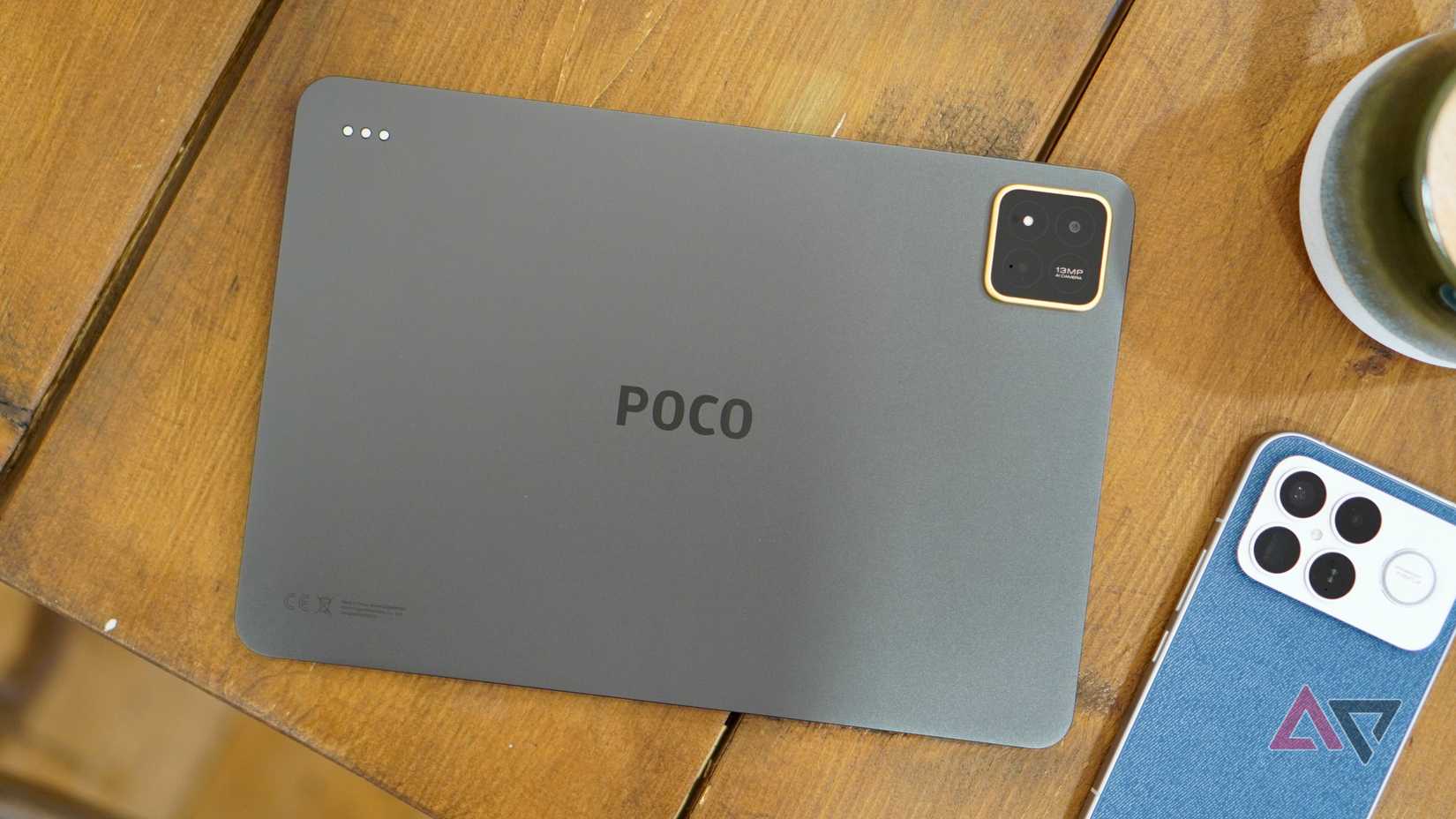 Il retro del Poco Pad X1