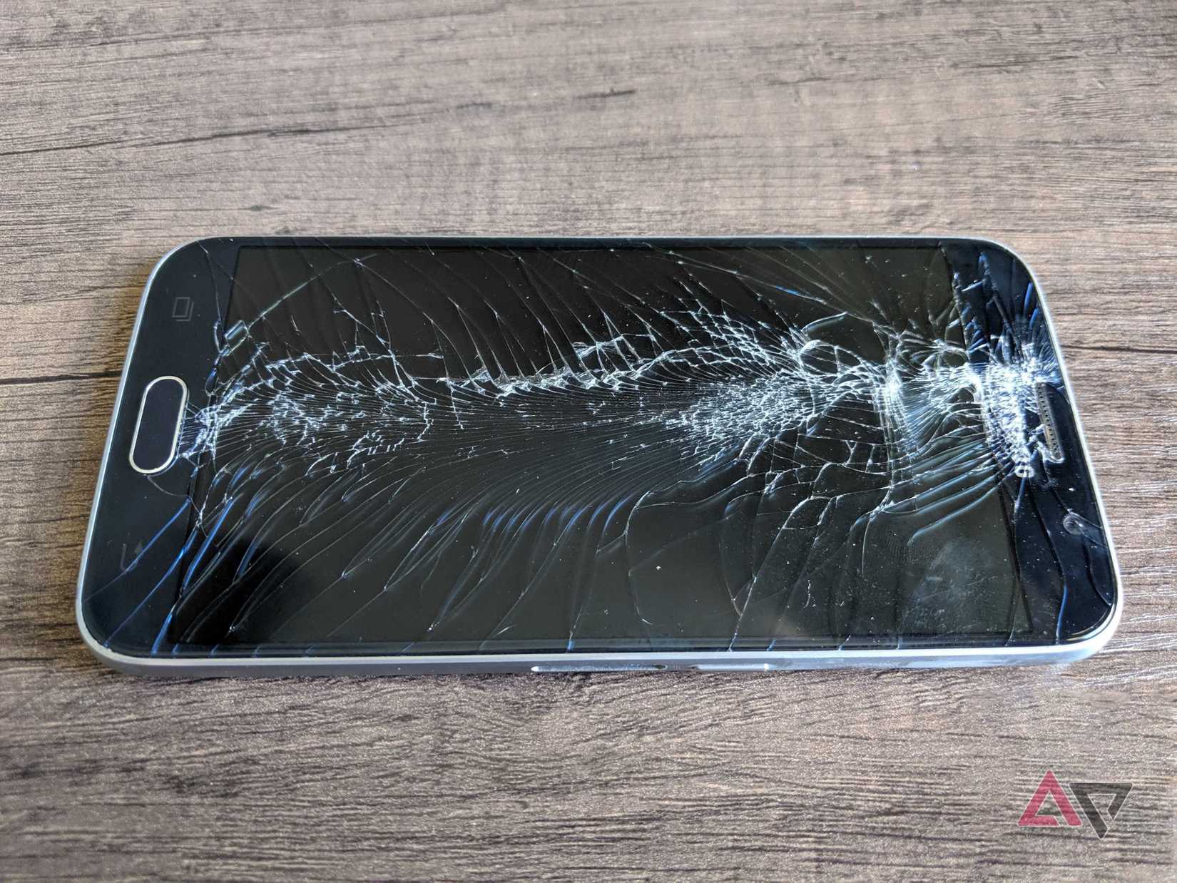 Um telefone Samsung quebrado