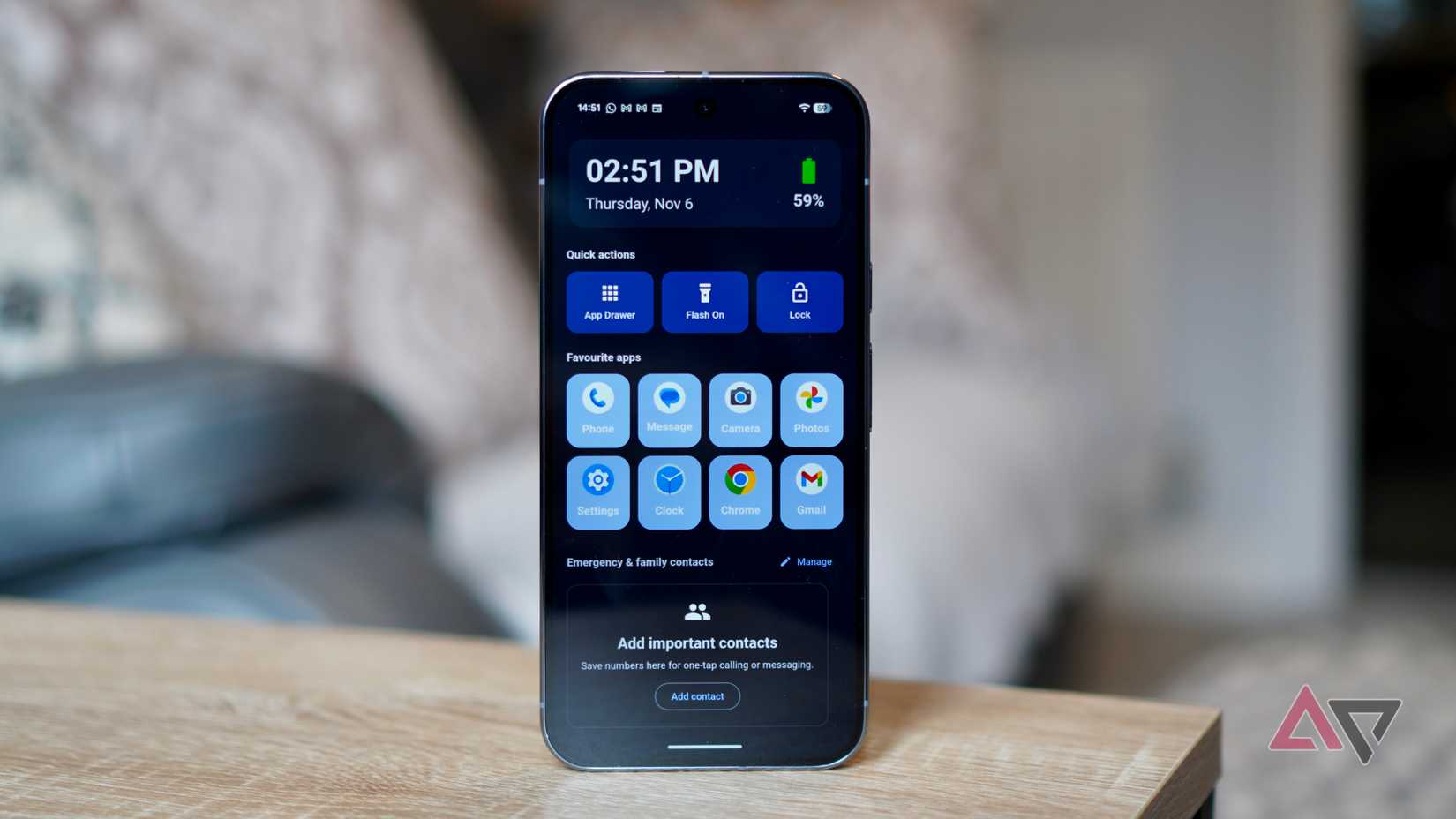 The Senior Home launcher's dark mode