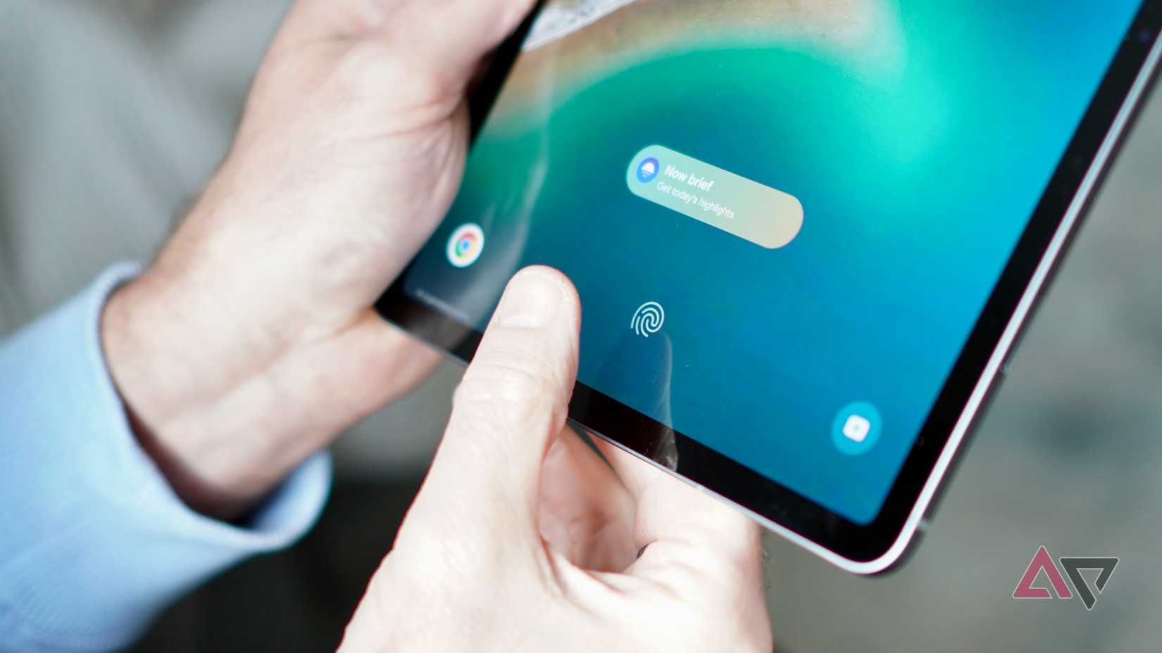 O sensor de impressão digital no Samsung Galaxy Tab S11