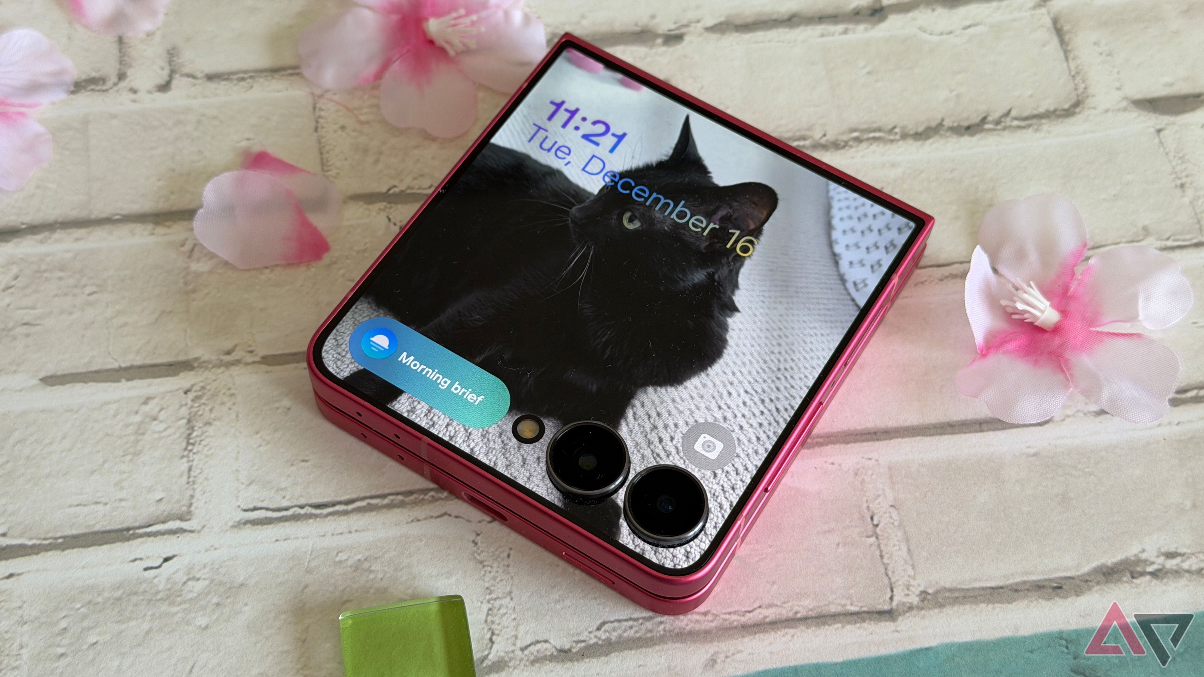 Samsung's Galaxy Z Flip 8 may stick with this bold hardware choice